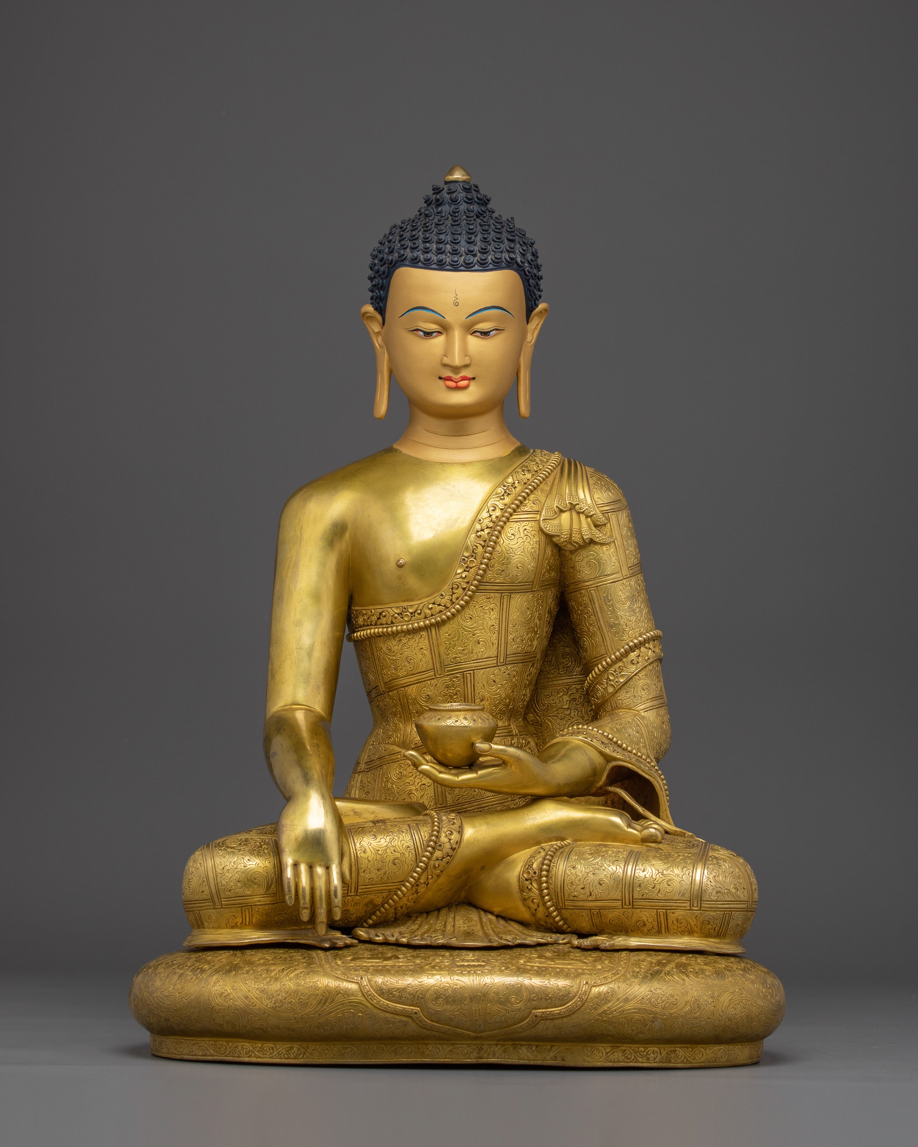 Tibetan Shakyamuni Buddha Golden Figurine
