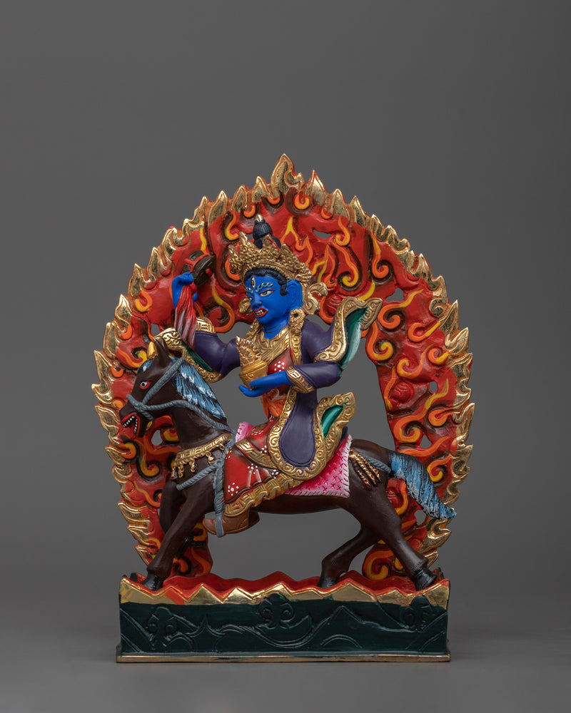 himalayan-statue-of-tsheringma