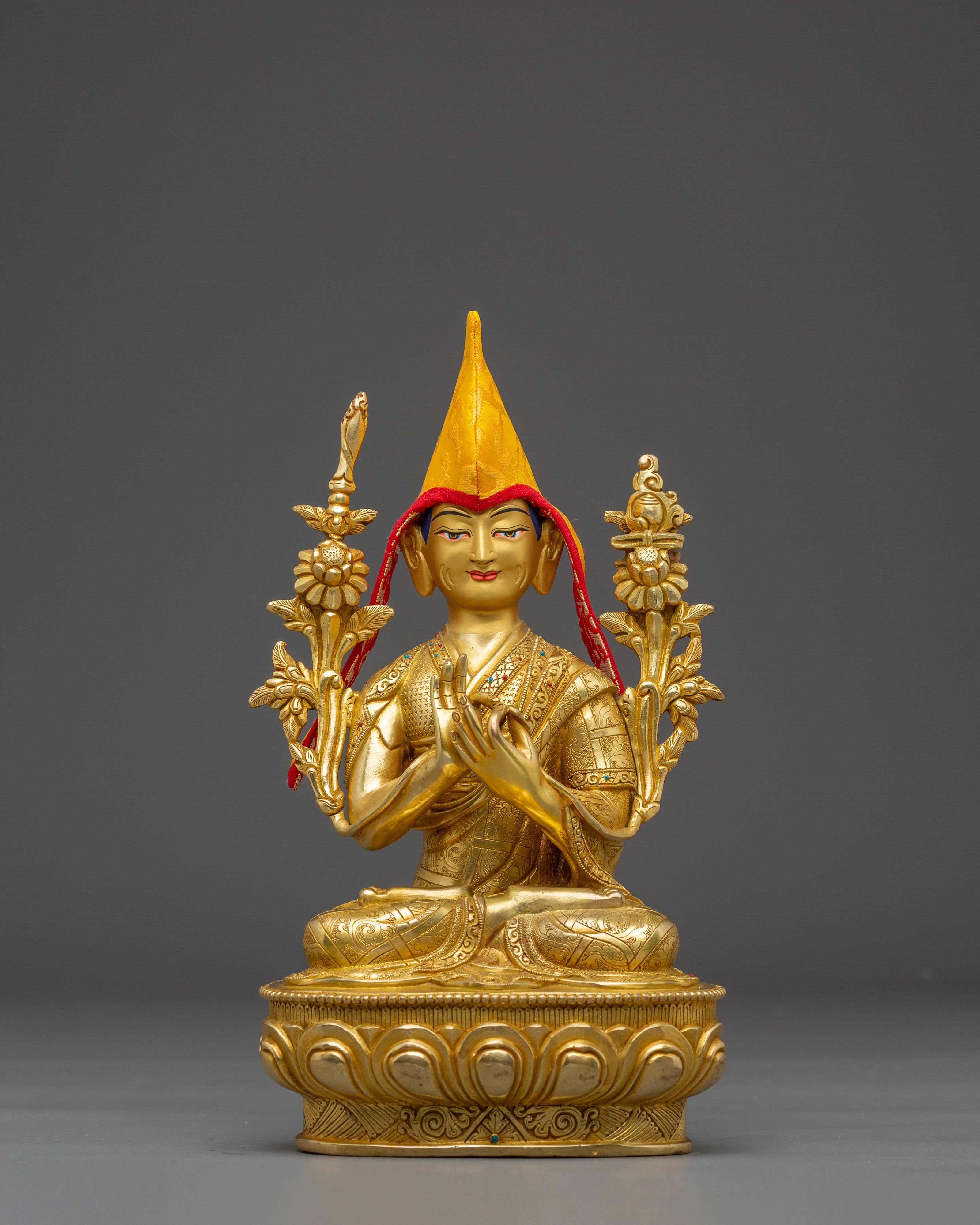 Tsongkhapa Statue: Revered Buddhist Philosopher 