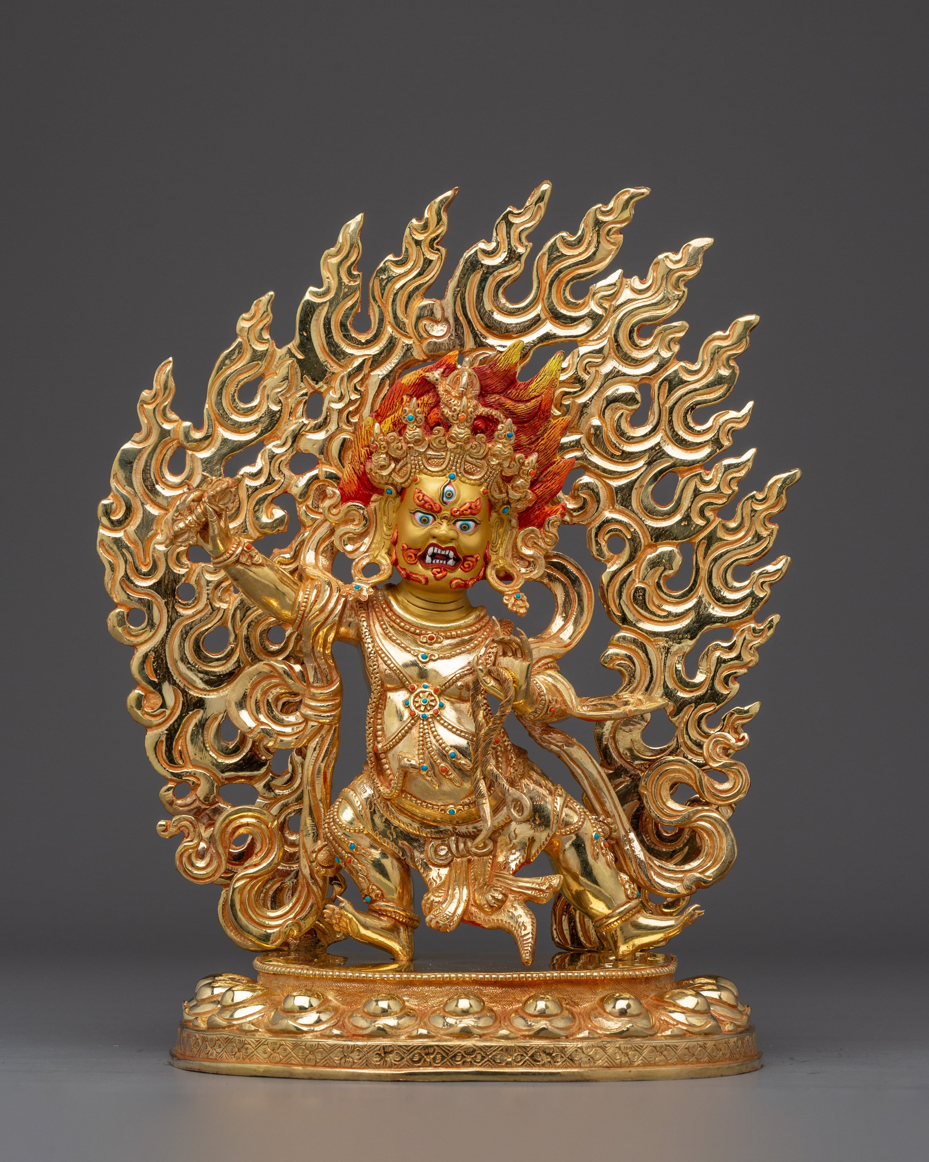 wrathful-deity-vajrapani-statue