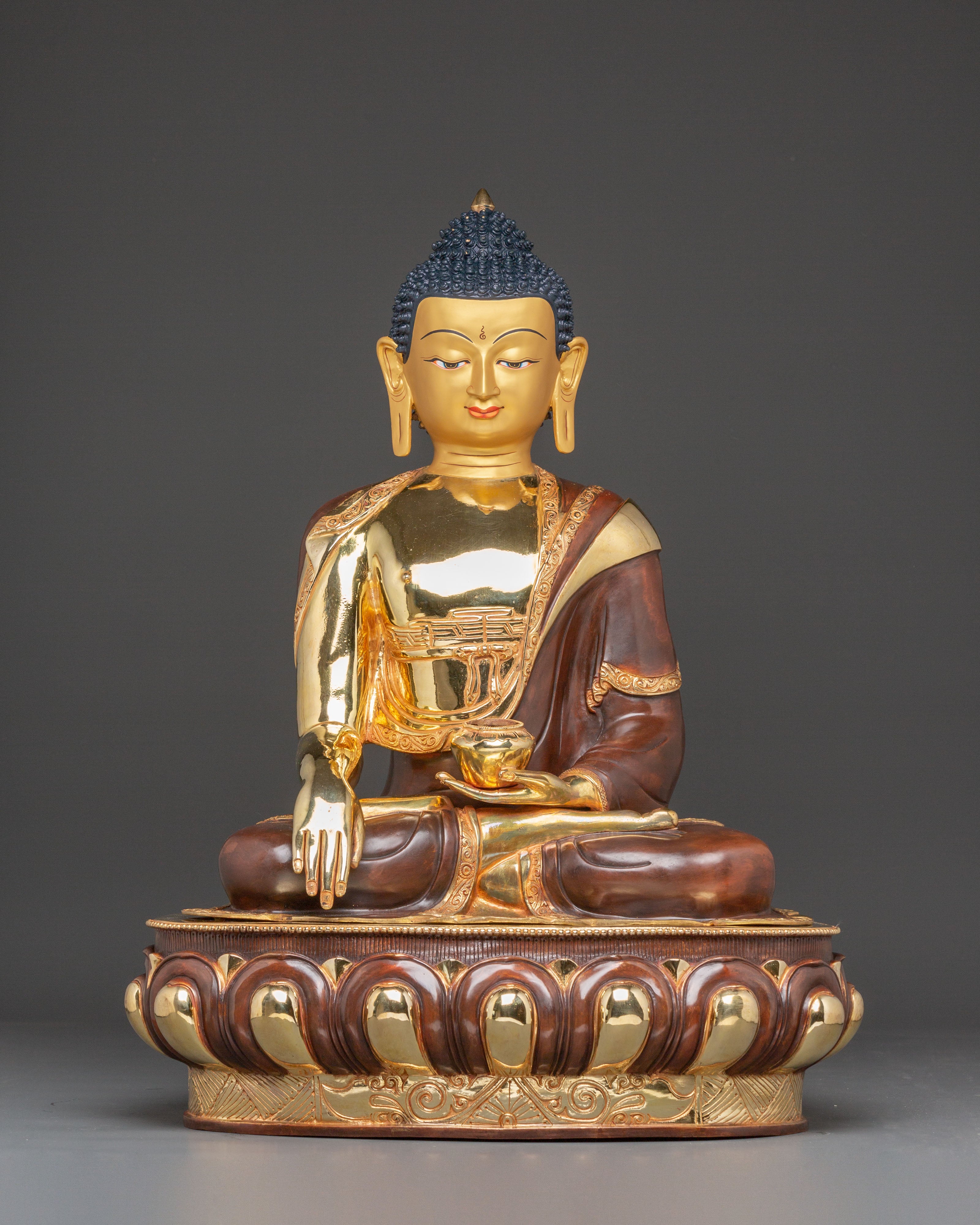 Handcrafted Sculpture of Buddha Shakyamuni 