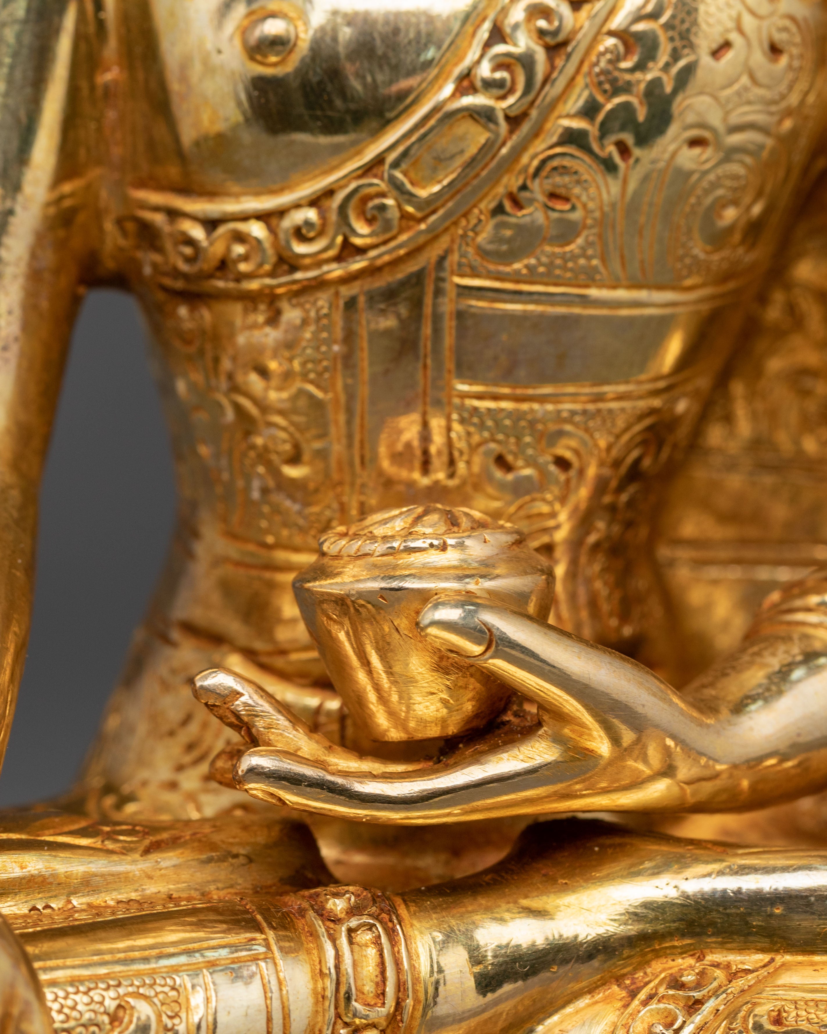 Shakyamuni Buddha Statue | Timeless Symbol of Awakening
