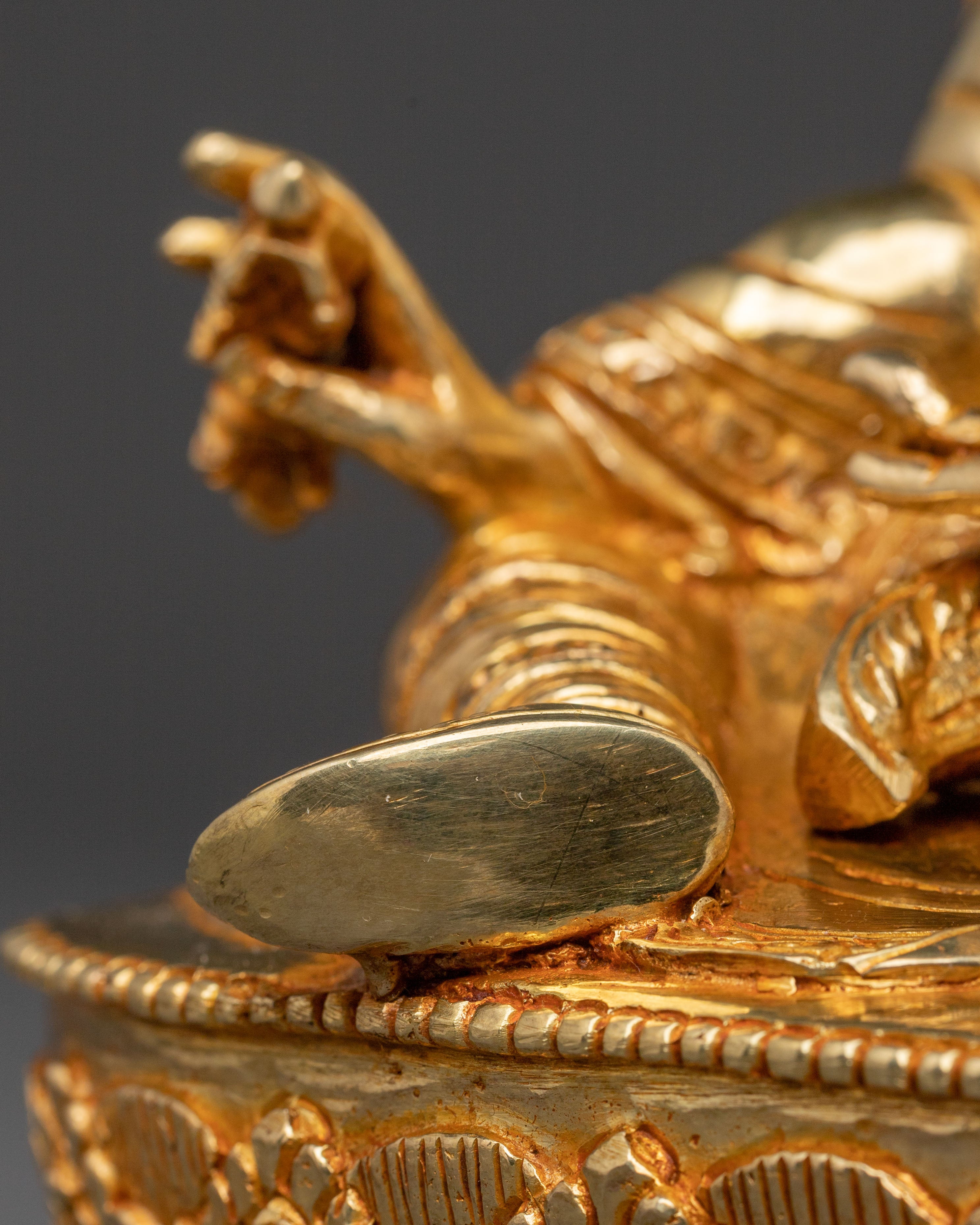 Guru Rinpoche Statue: Enlightened Master