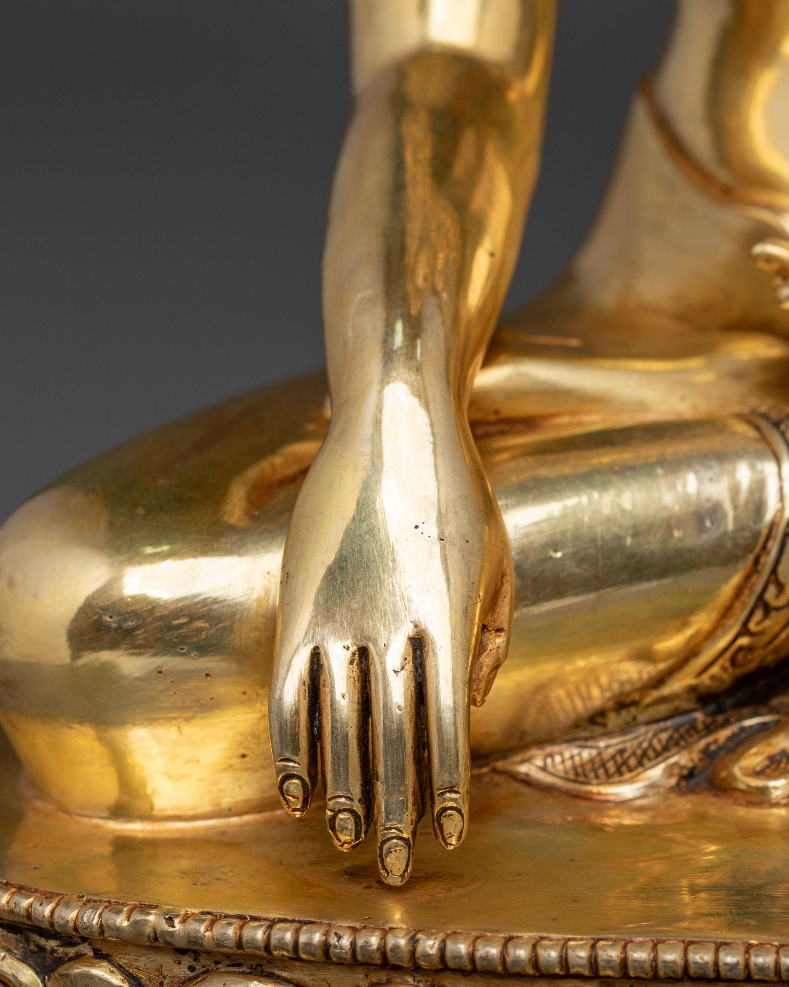 Crown Shakyamuni Buddha Statue | Spiritual Awakening