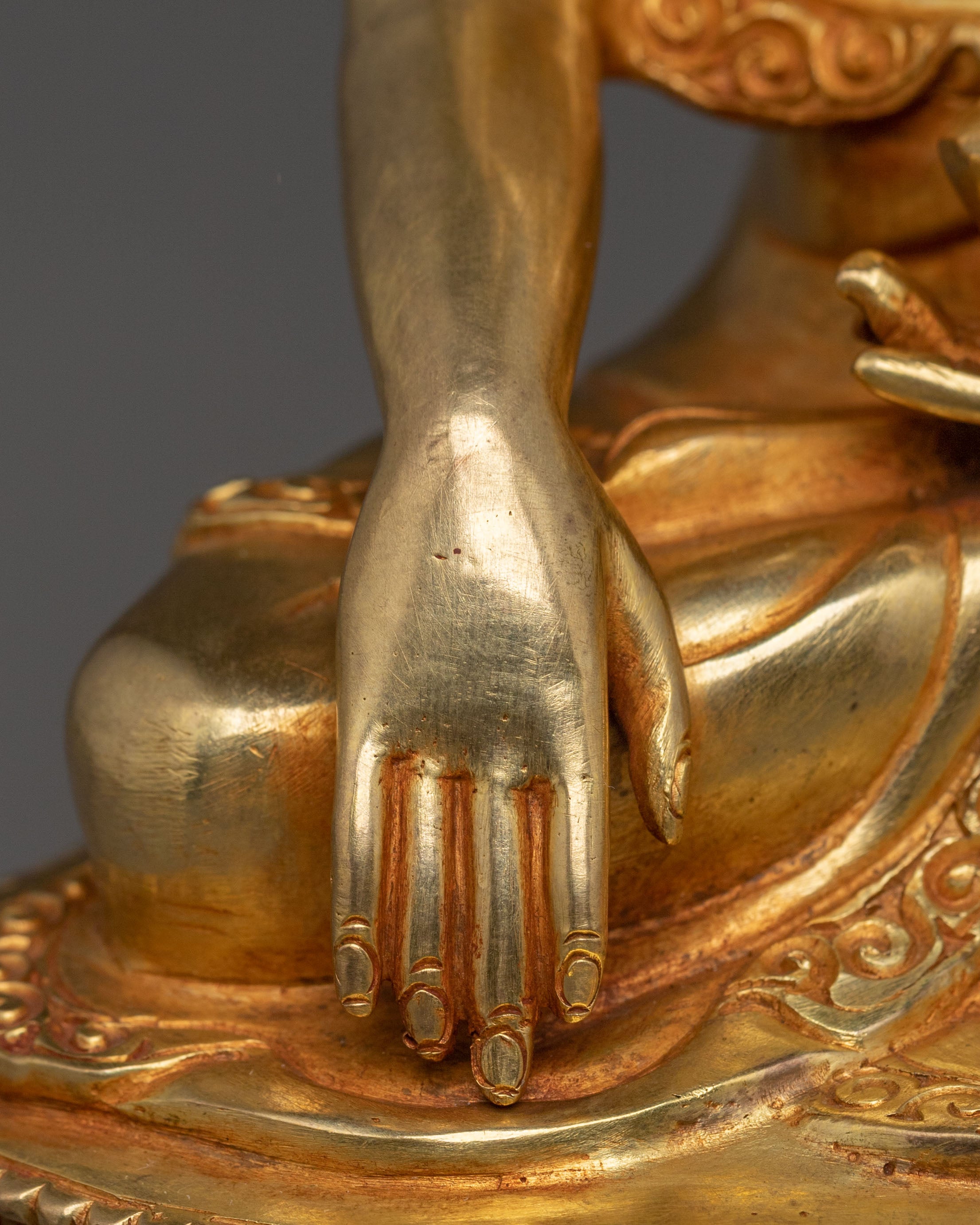 Shakyamuni Buddha Statue | 24K Gold Gilded