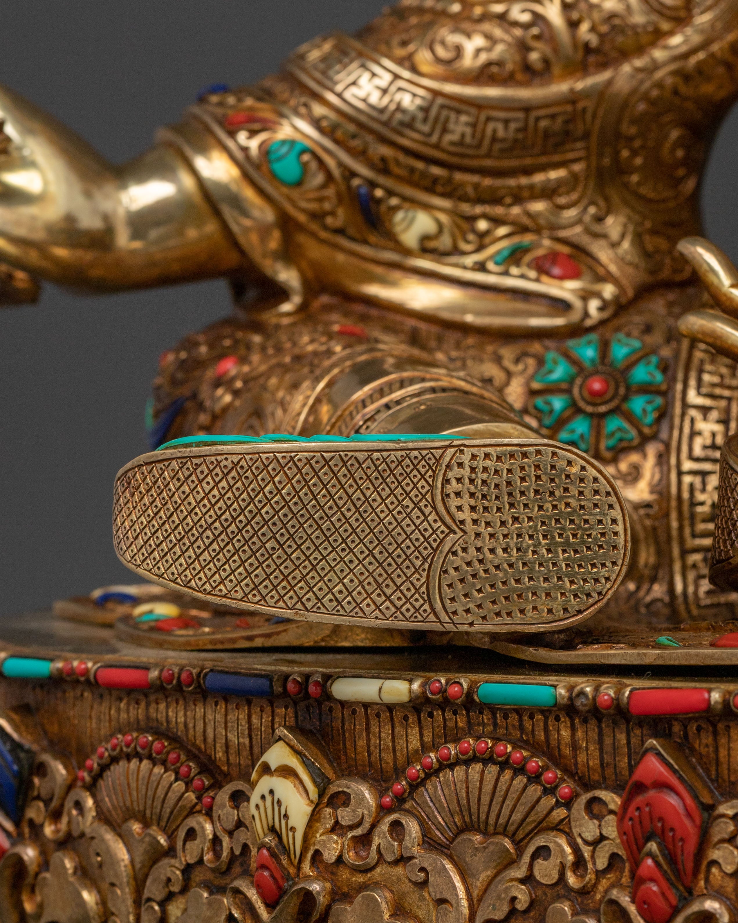 Guru Rinpoche Buddhist Statue | Sacred Figurine