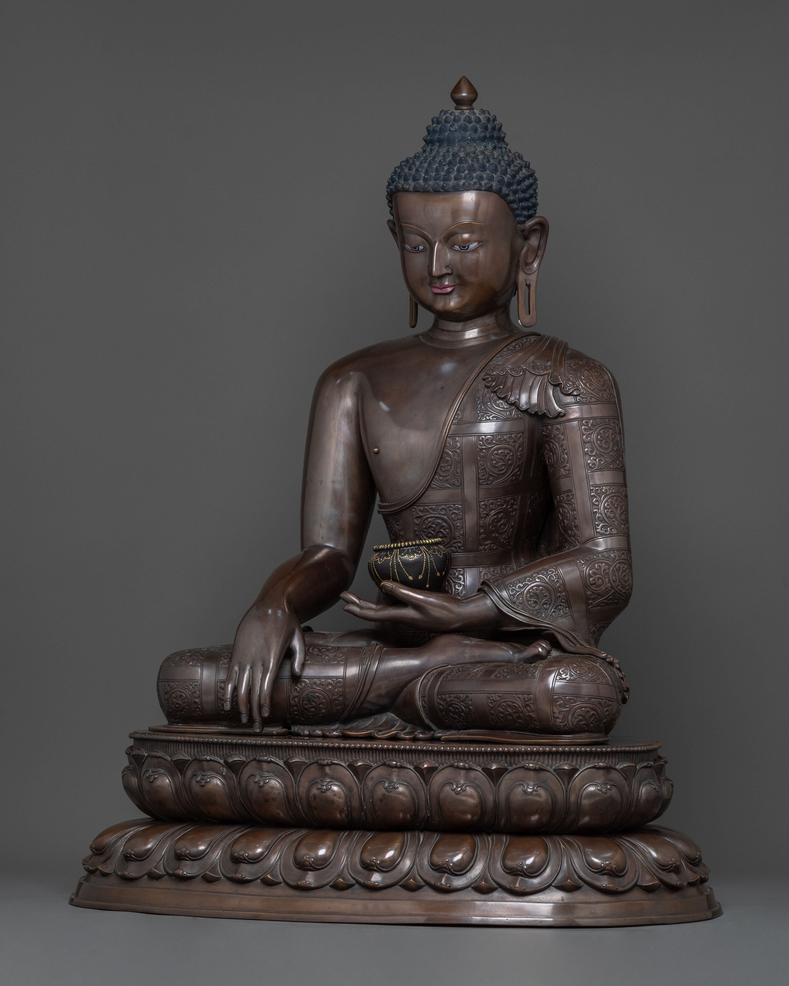 Shakyamuni Buddha Statue: Oxidized Copper Altar Decor