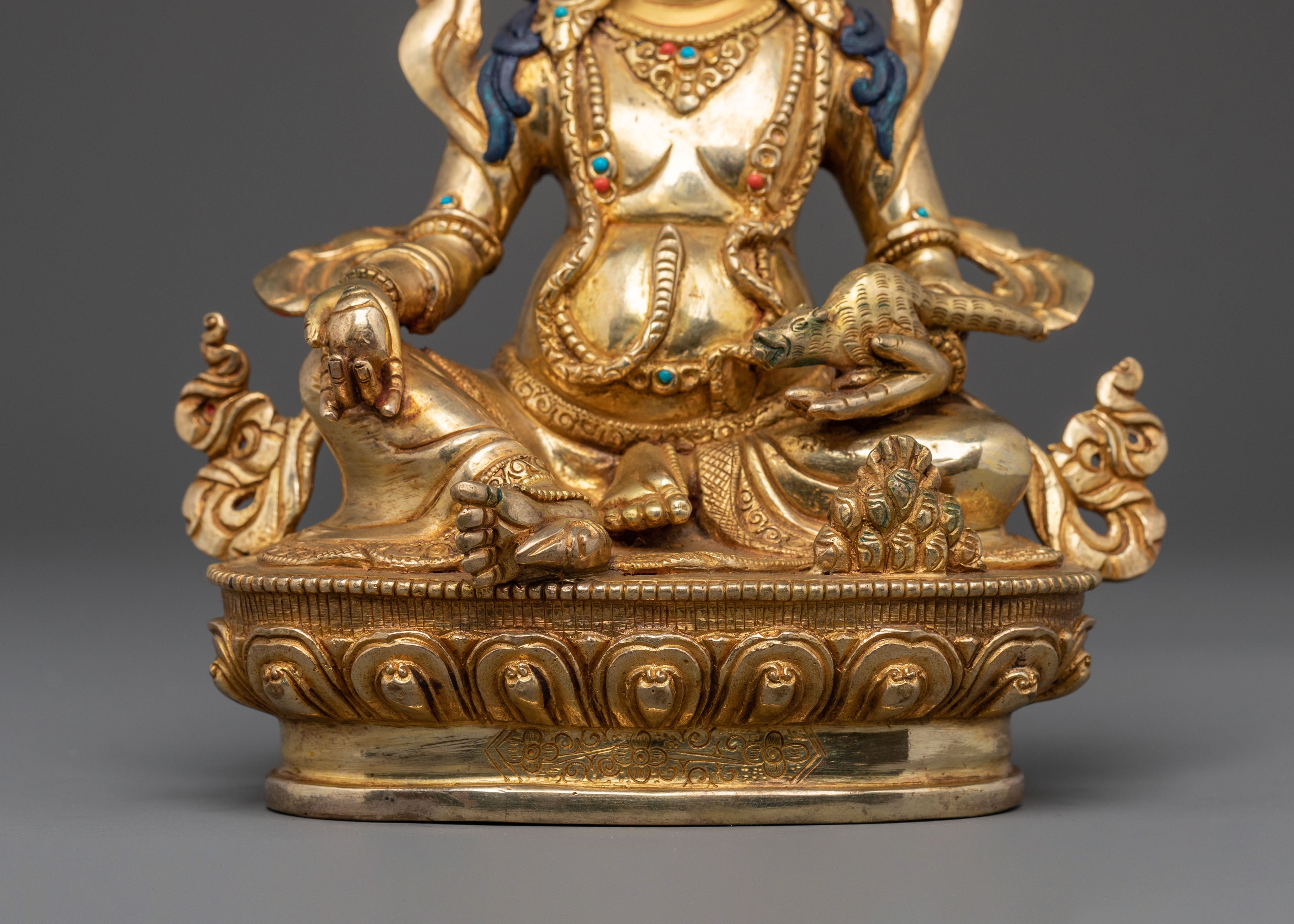 Buddhist Deity of Wealth Dzambhala Statue