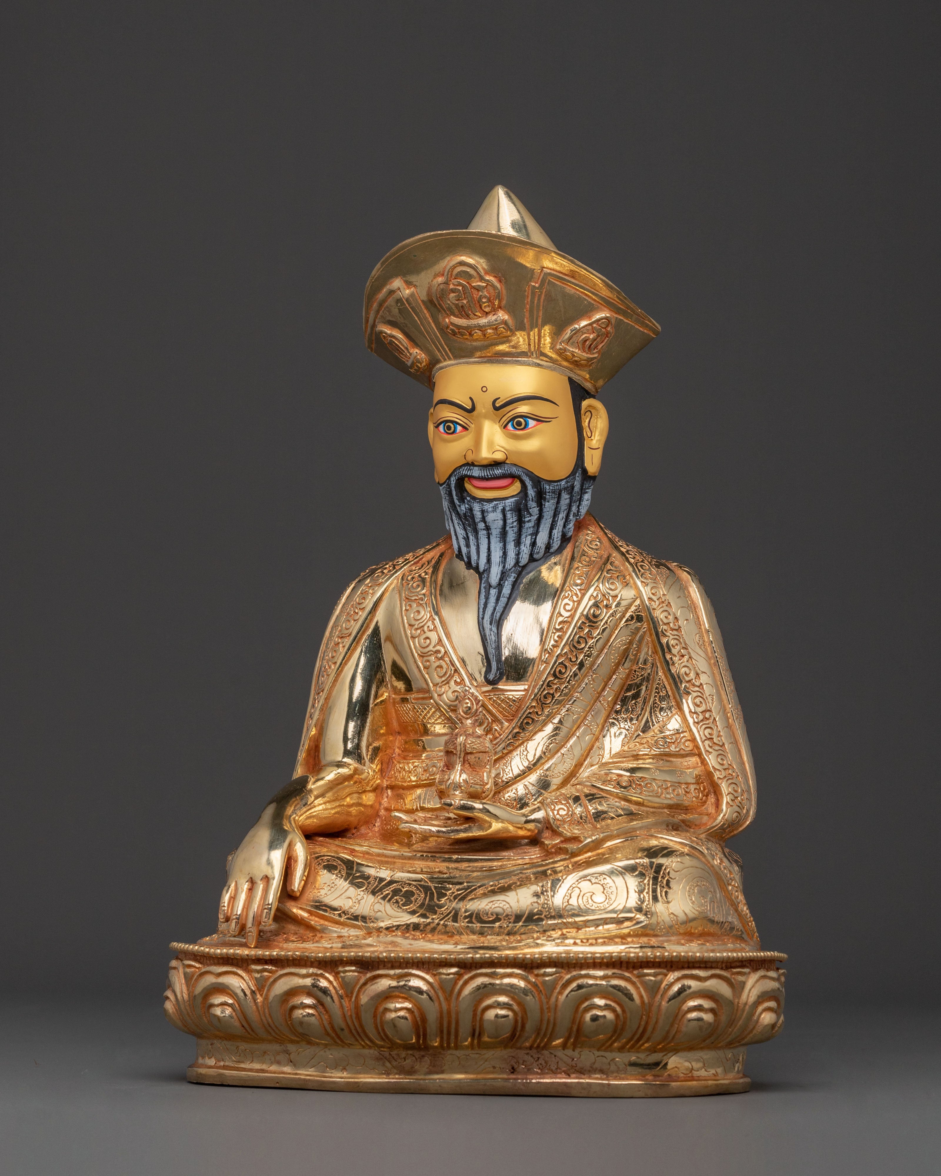 Guru Shapdum Golden Statue | Spiritual Master