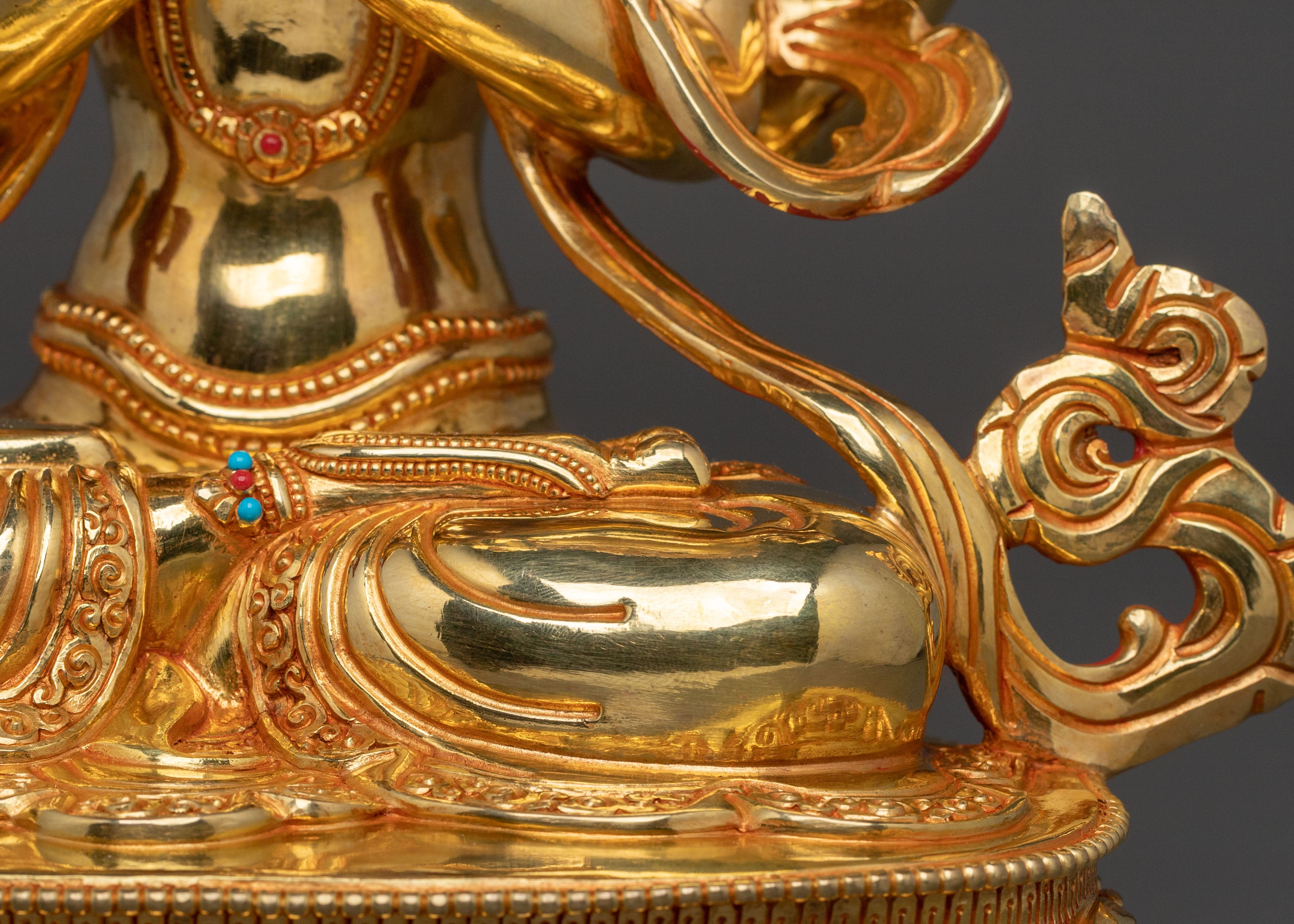 Himalayan Four Armed Chenrezig Statue | Home Decor
