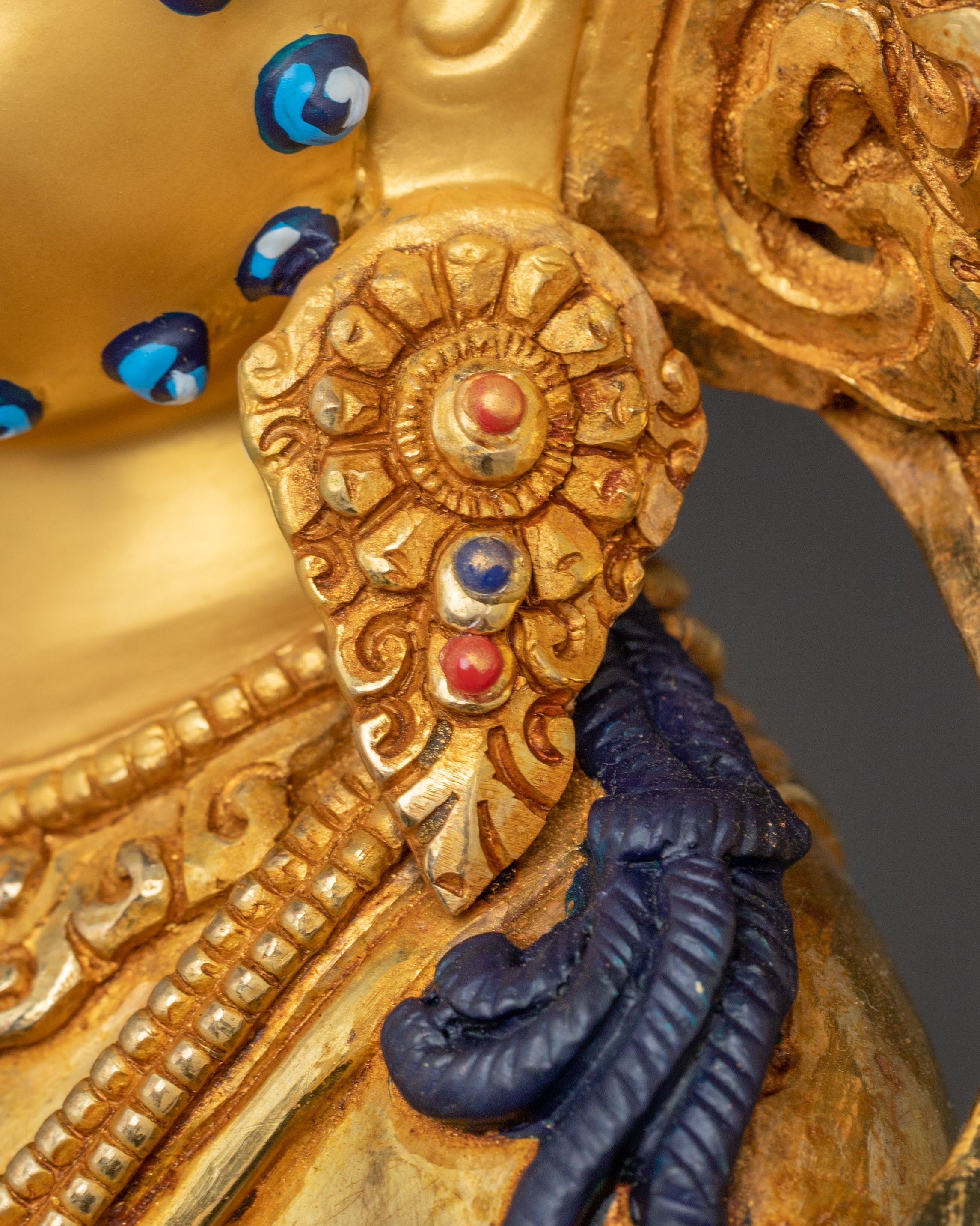 Radiant Namtoshe Statue: Divine Protector of the Dharma