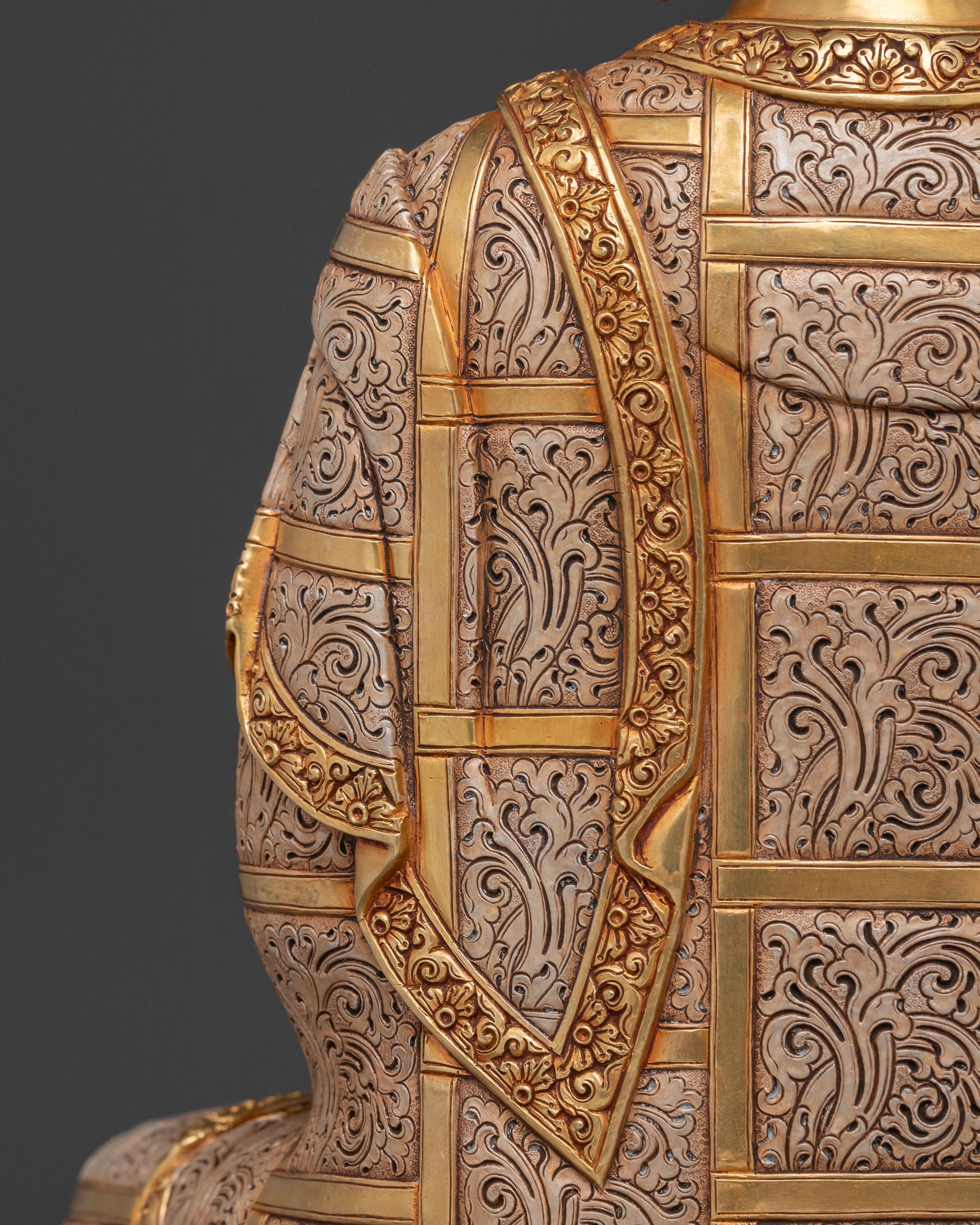 Shakyamuni Buddha Statue: Embodiment of Wisdom