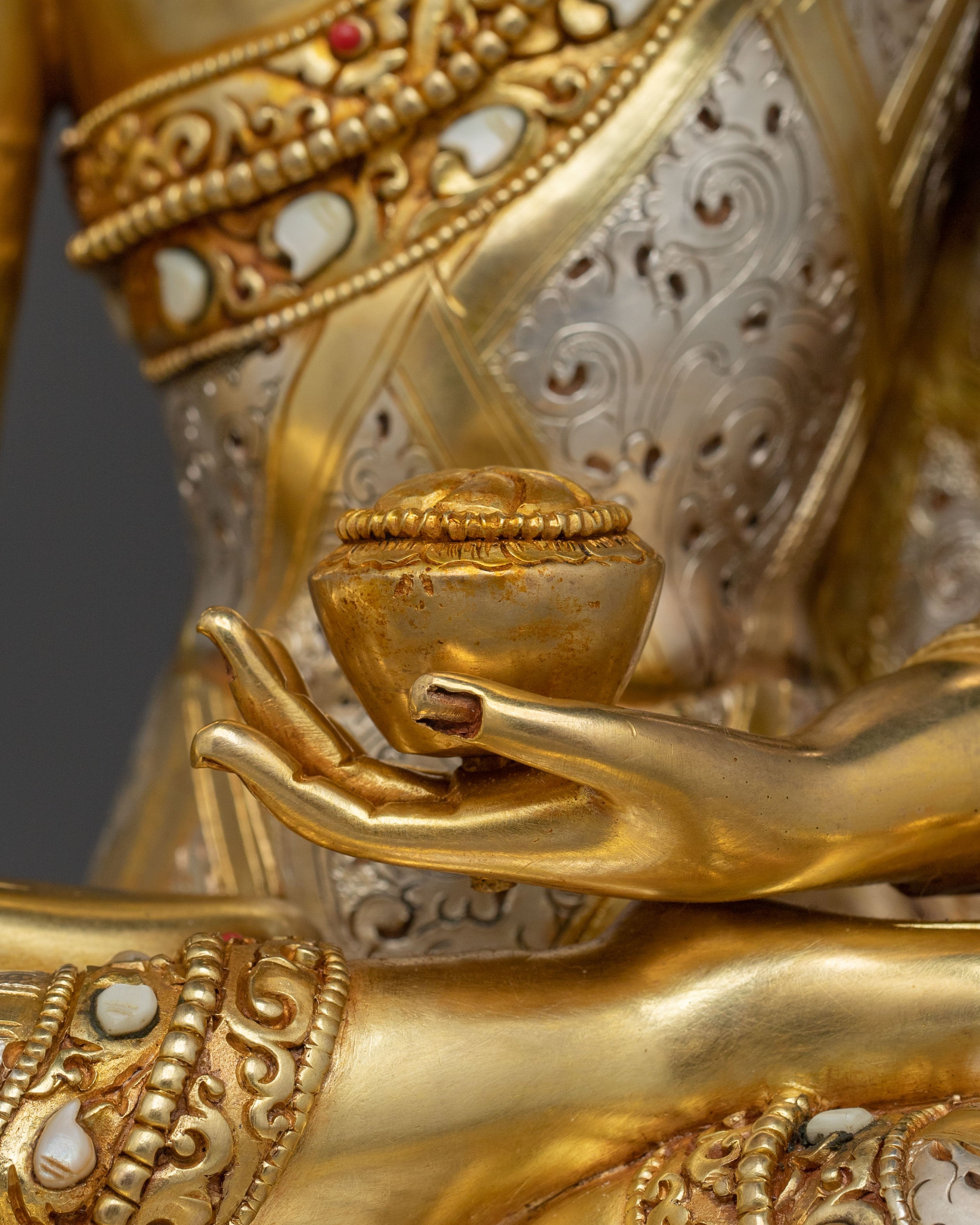 Sacred Shakyamuni Buddha Mindfulness Statue