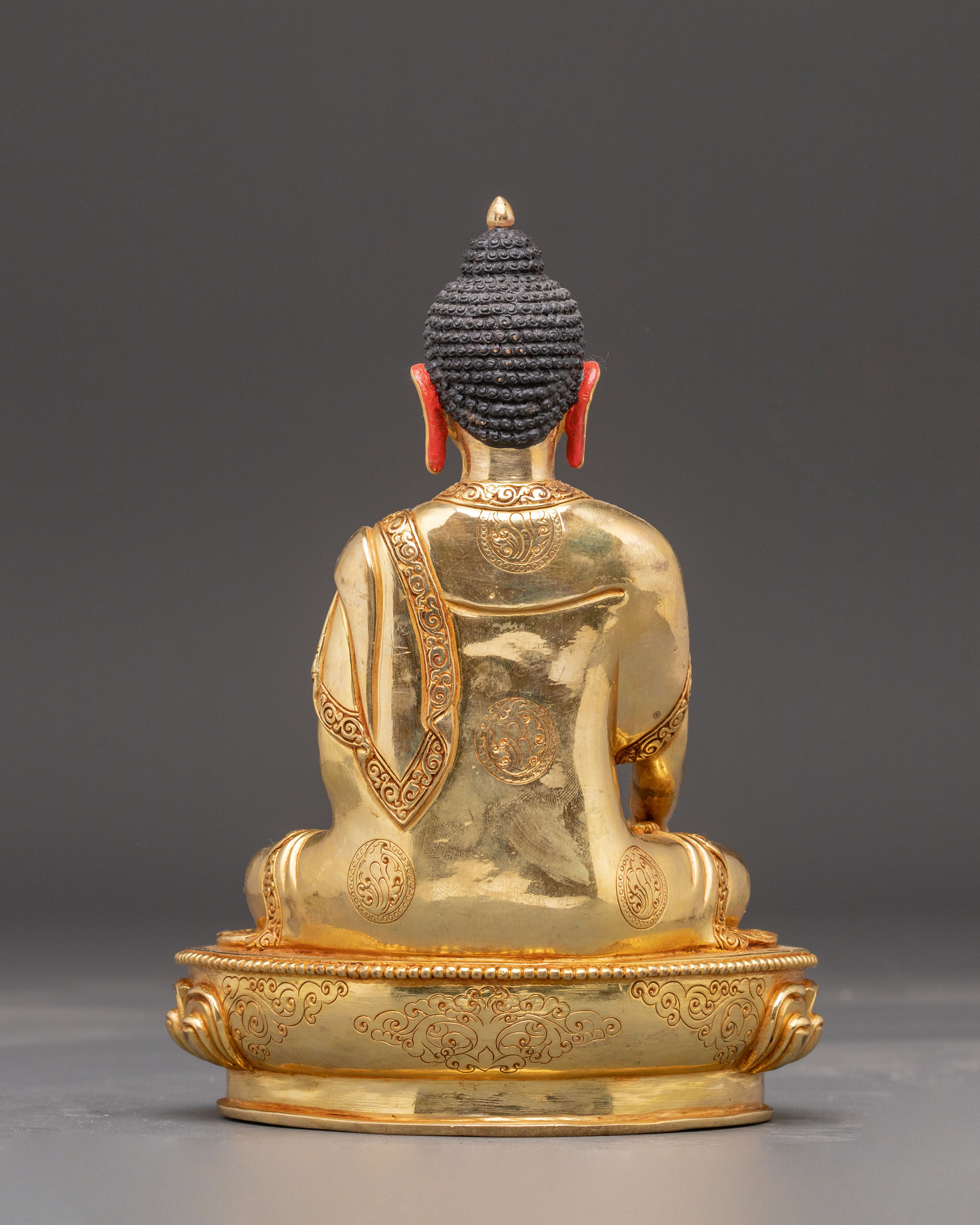 Shakyamuni Buddha Golden Statue: Founder of Buddhism