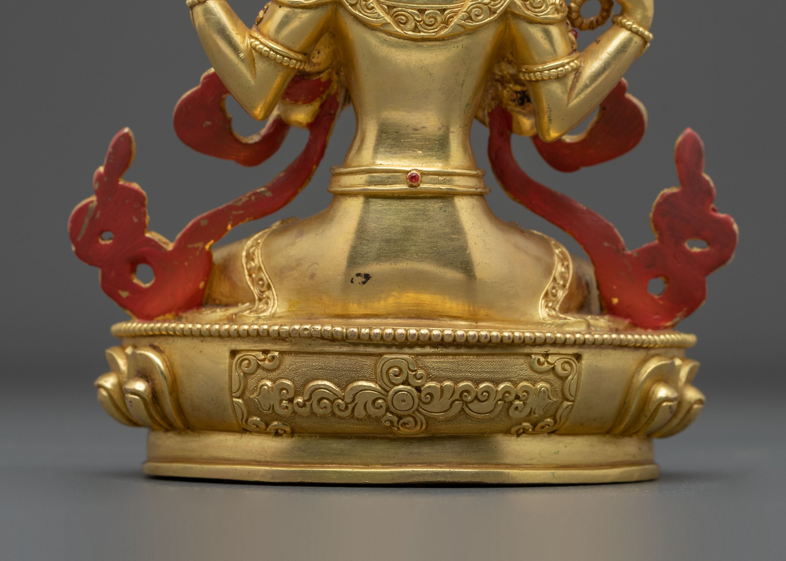 Chenrezig Lord of Compassion Sculpture – 24K Gold Gilded