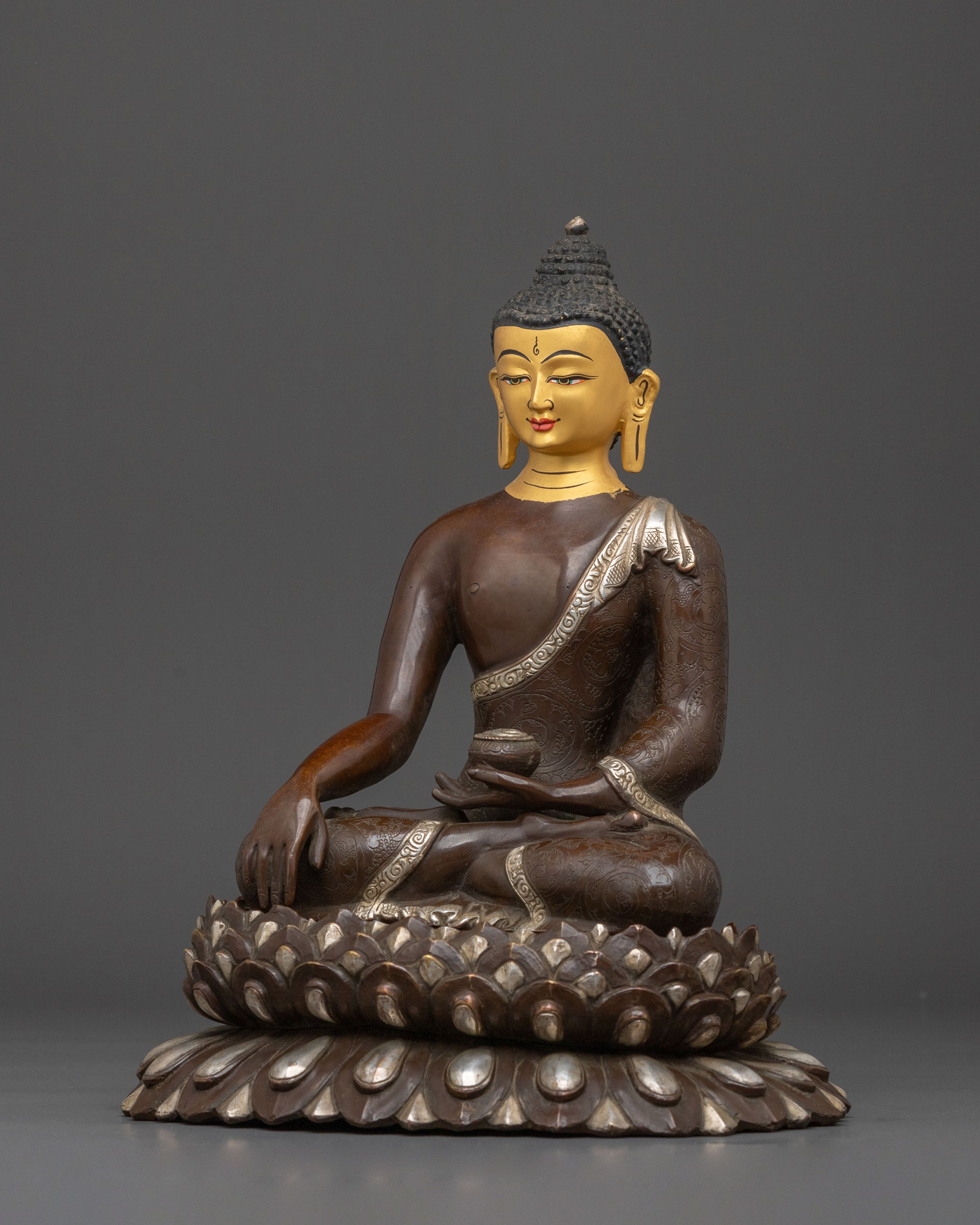 Handcrafted Shakyamuni Buddha Statue | Majestic Figurine