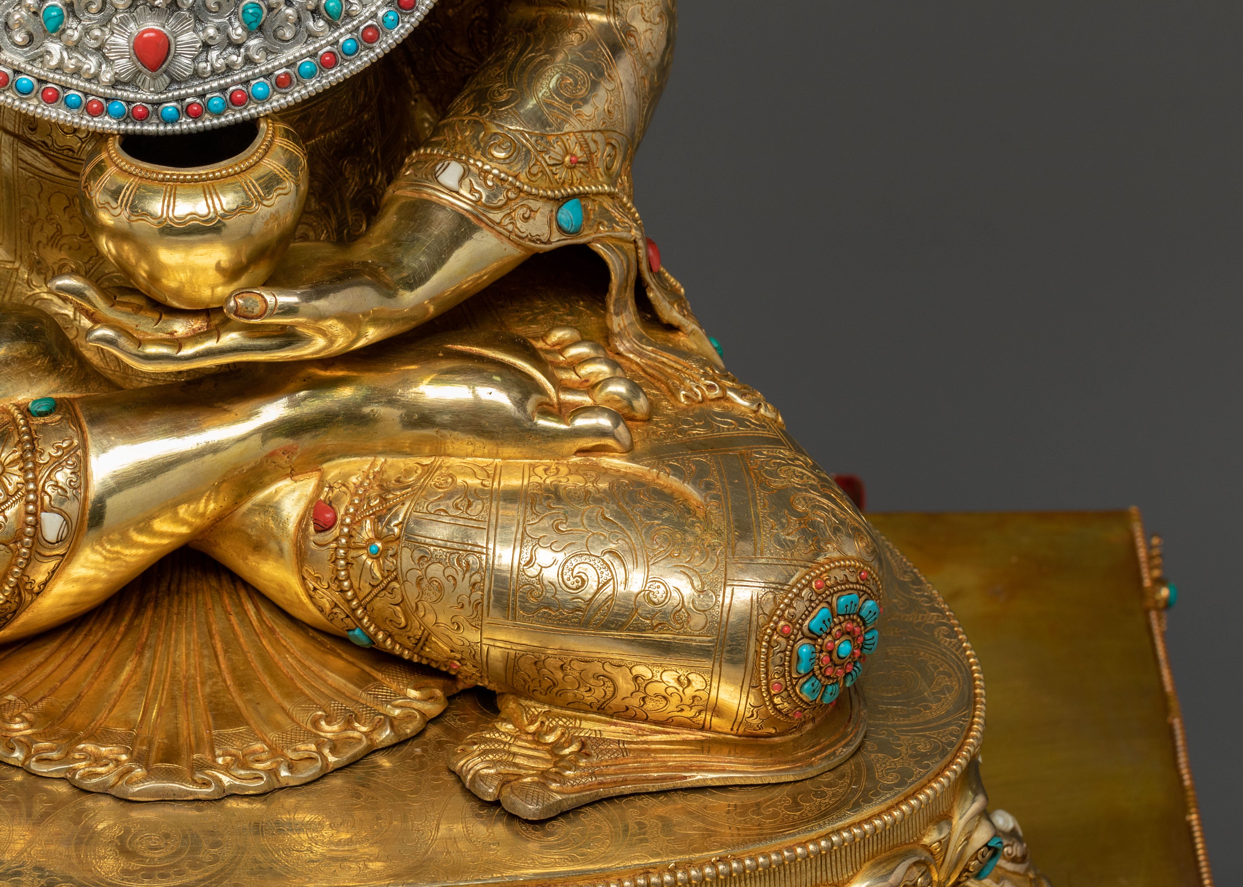 Tathagata Crown Shakyamuni Buddha on Throne Statue