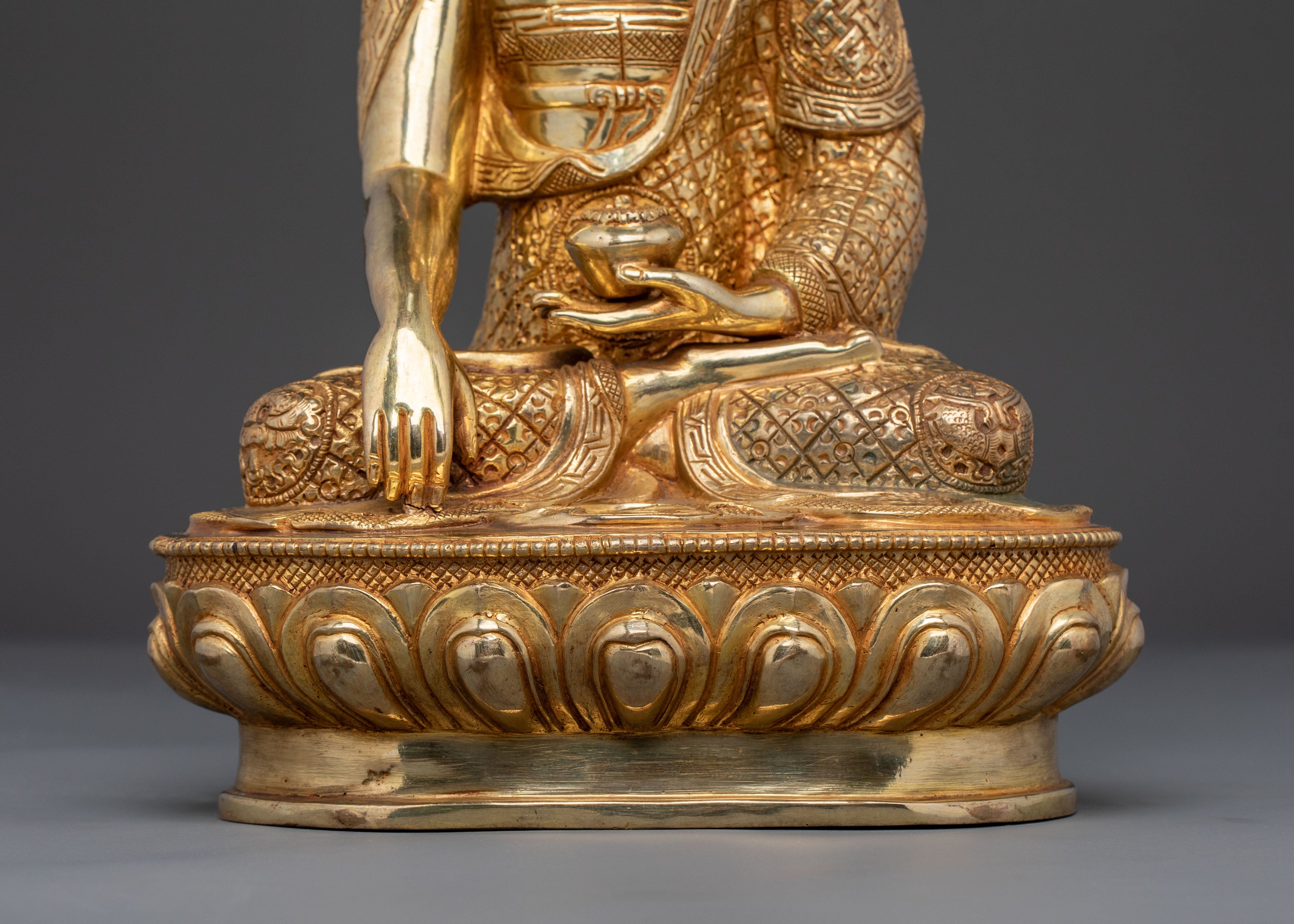 Meditating Buddha: Shakyamuni Statue | Altar Decor