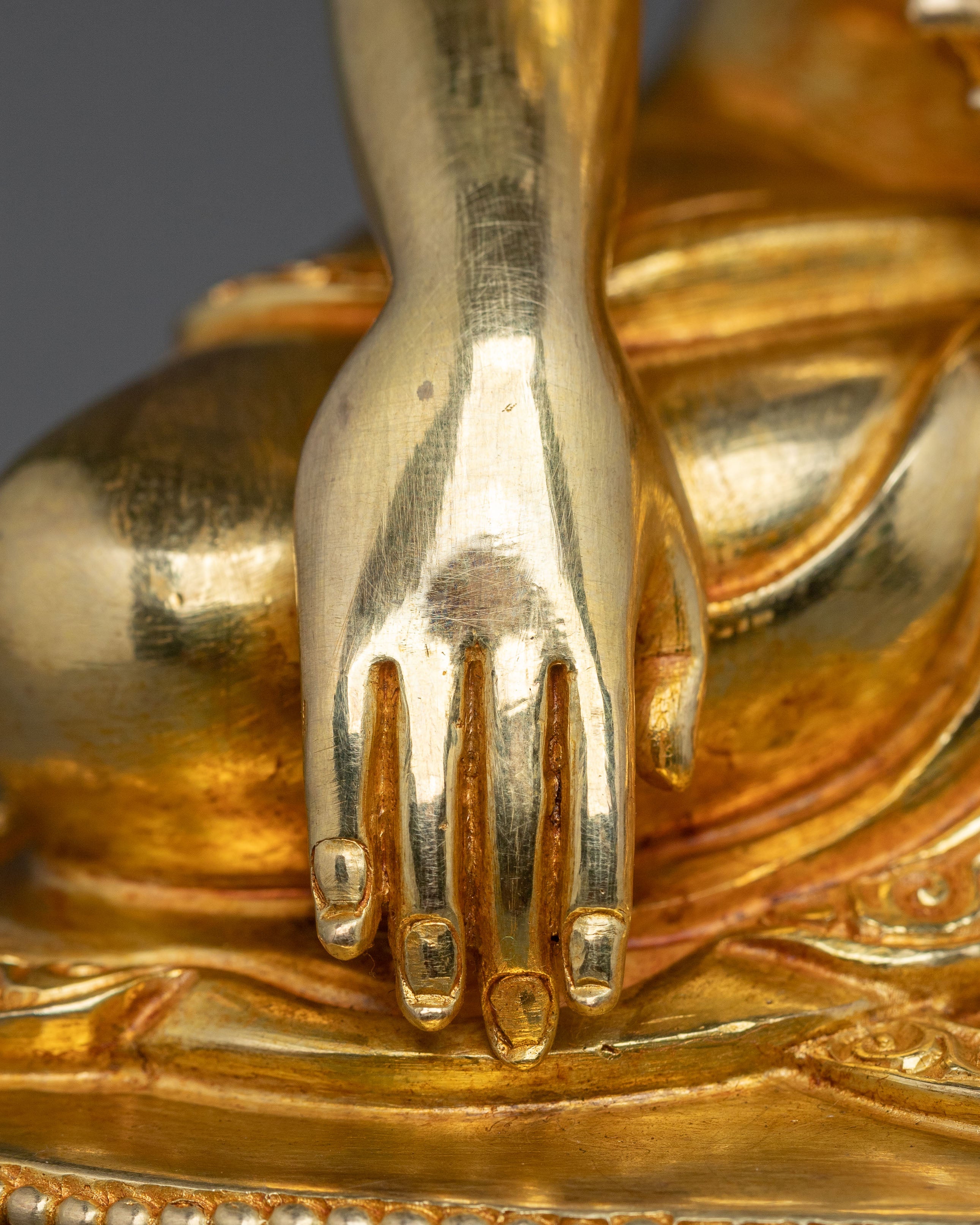 Shakyamuni Buddha: Sacred Buddhist Figurine