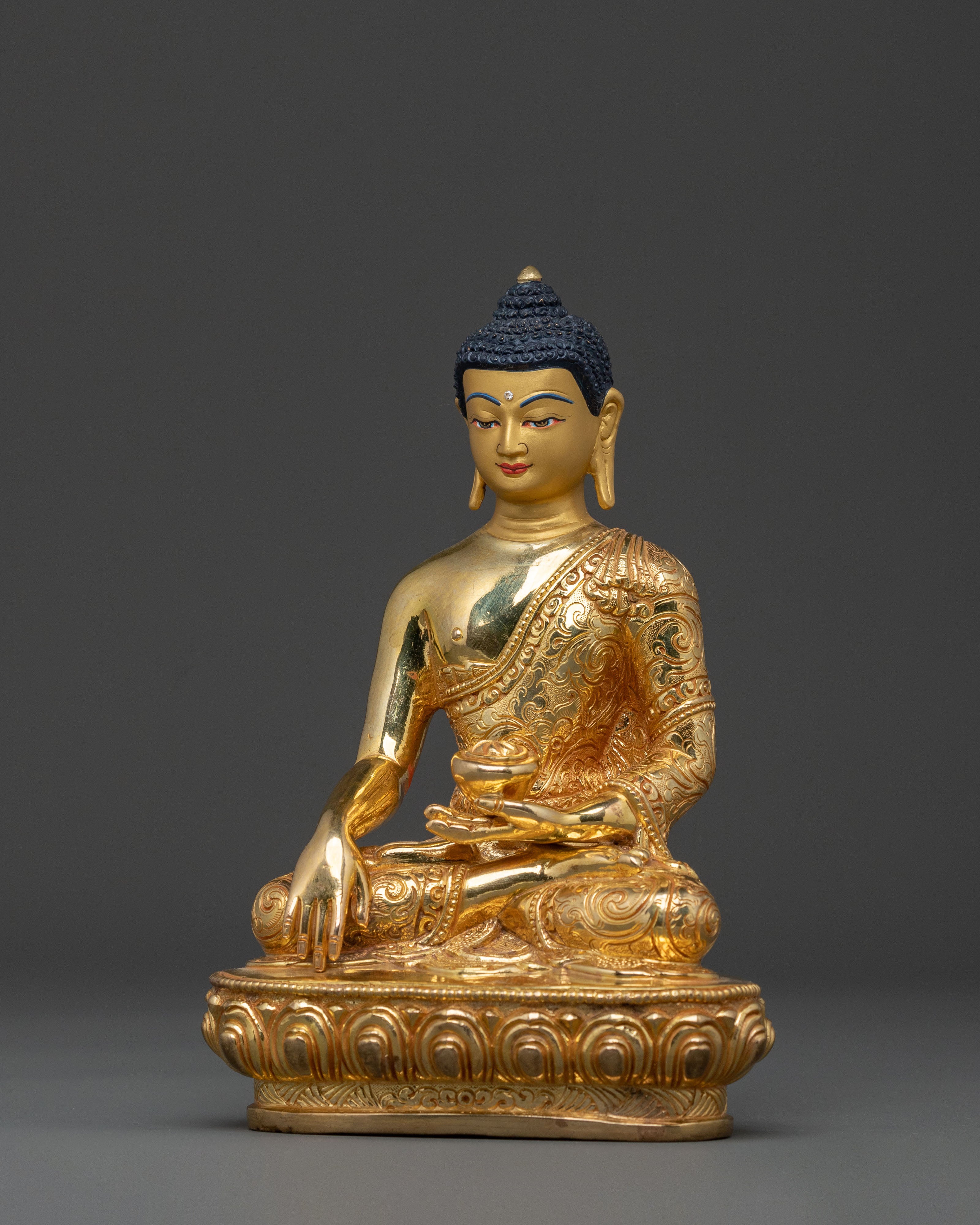 Peaceful Buddha Shakyamuni Statue, Gold Gilded