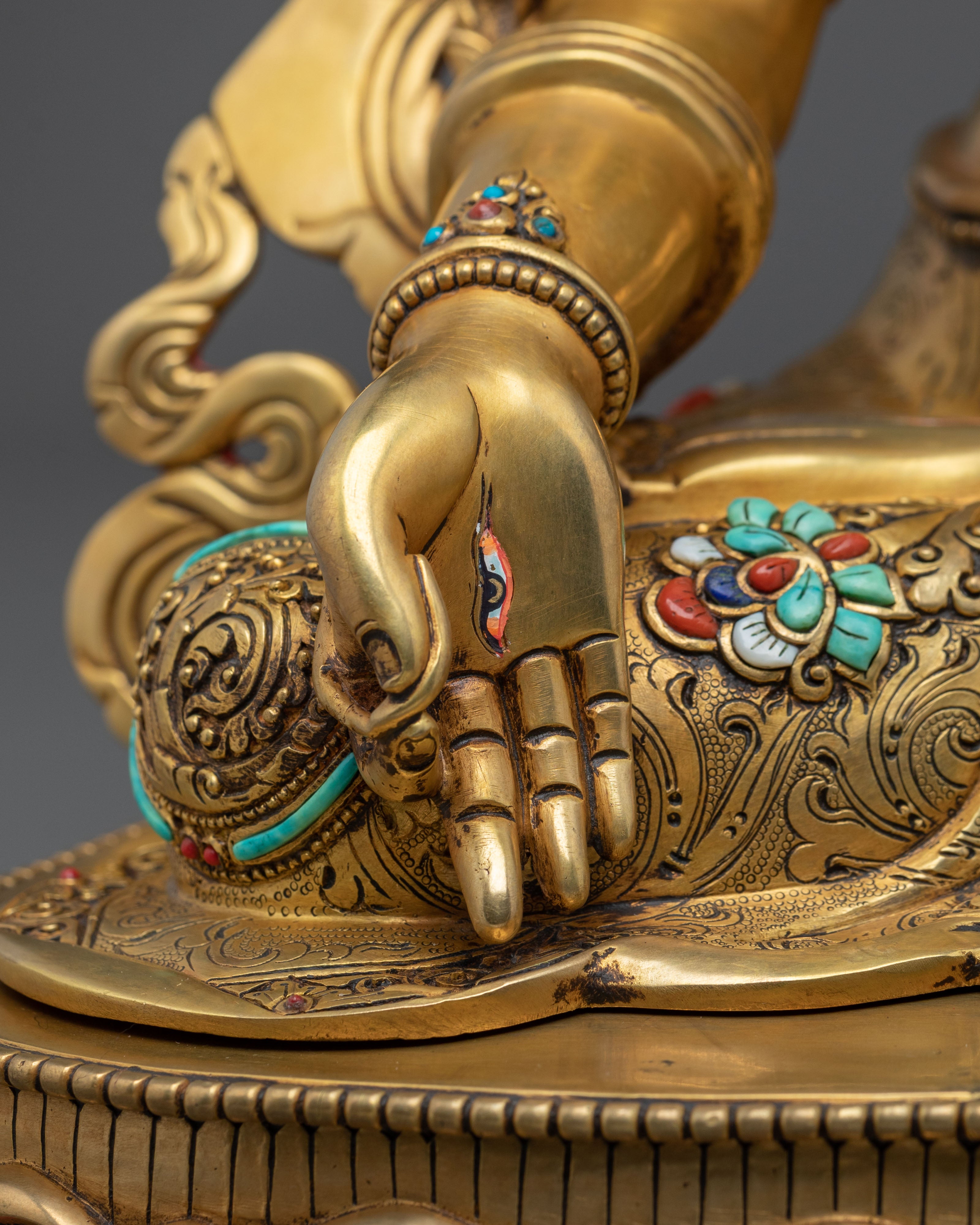 Seven Eyed Deity White Tara Sculpture | Symbol of Healing and Longevity