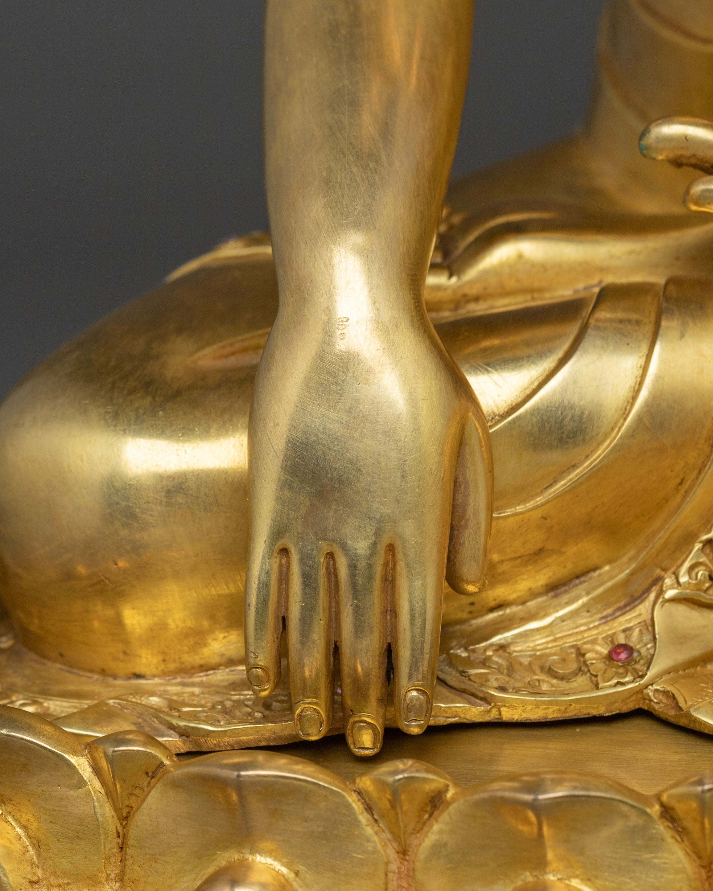 Crown Shakyamuni Buddha Statue: 24K Gold Glided Buddhist Statue