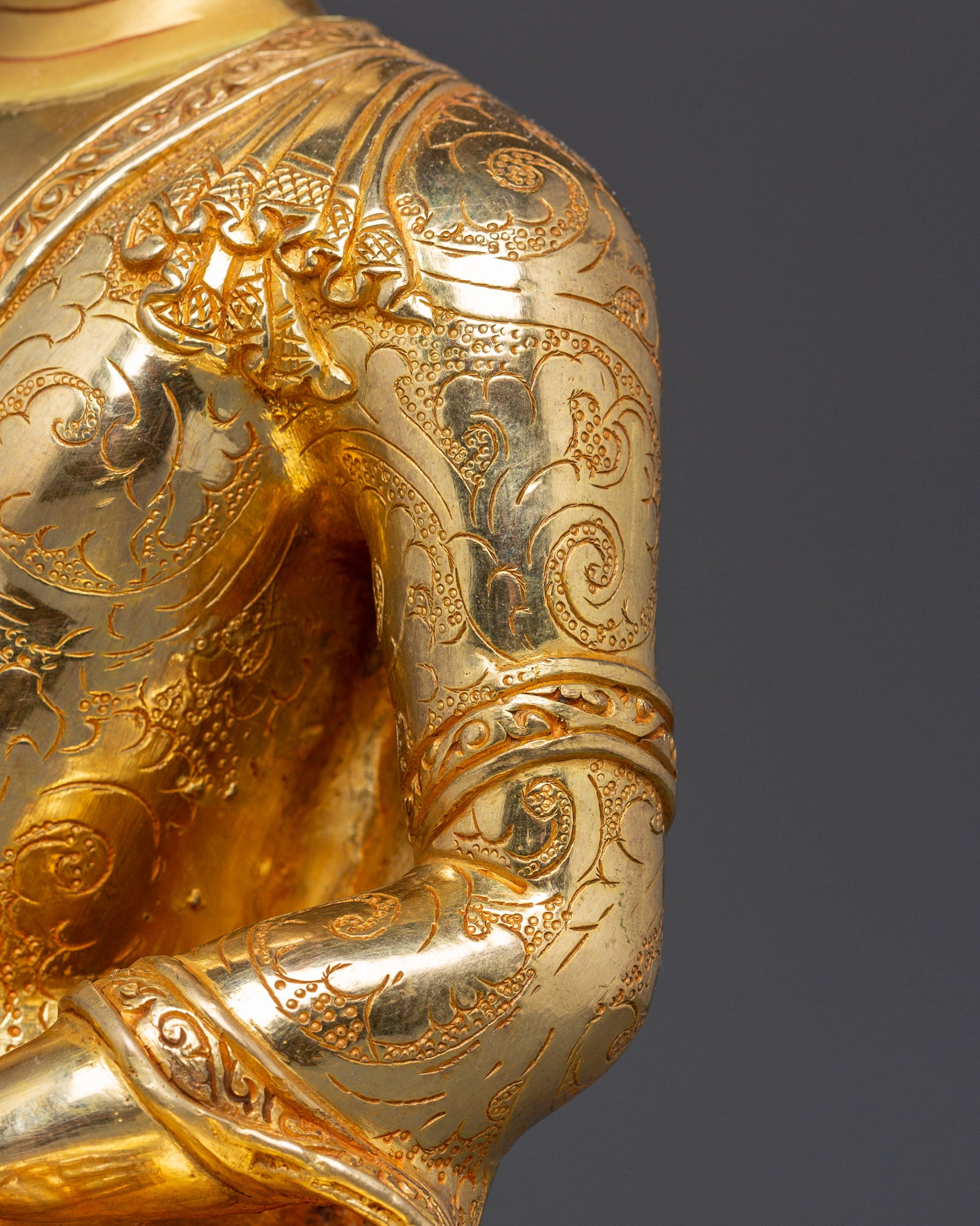 Handmade Himalayan Shakyamuni Buddha Golden Statue | Buddha of Enlightenment