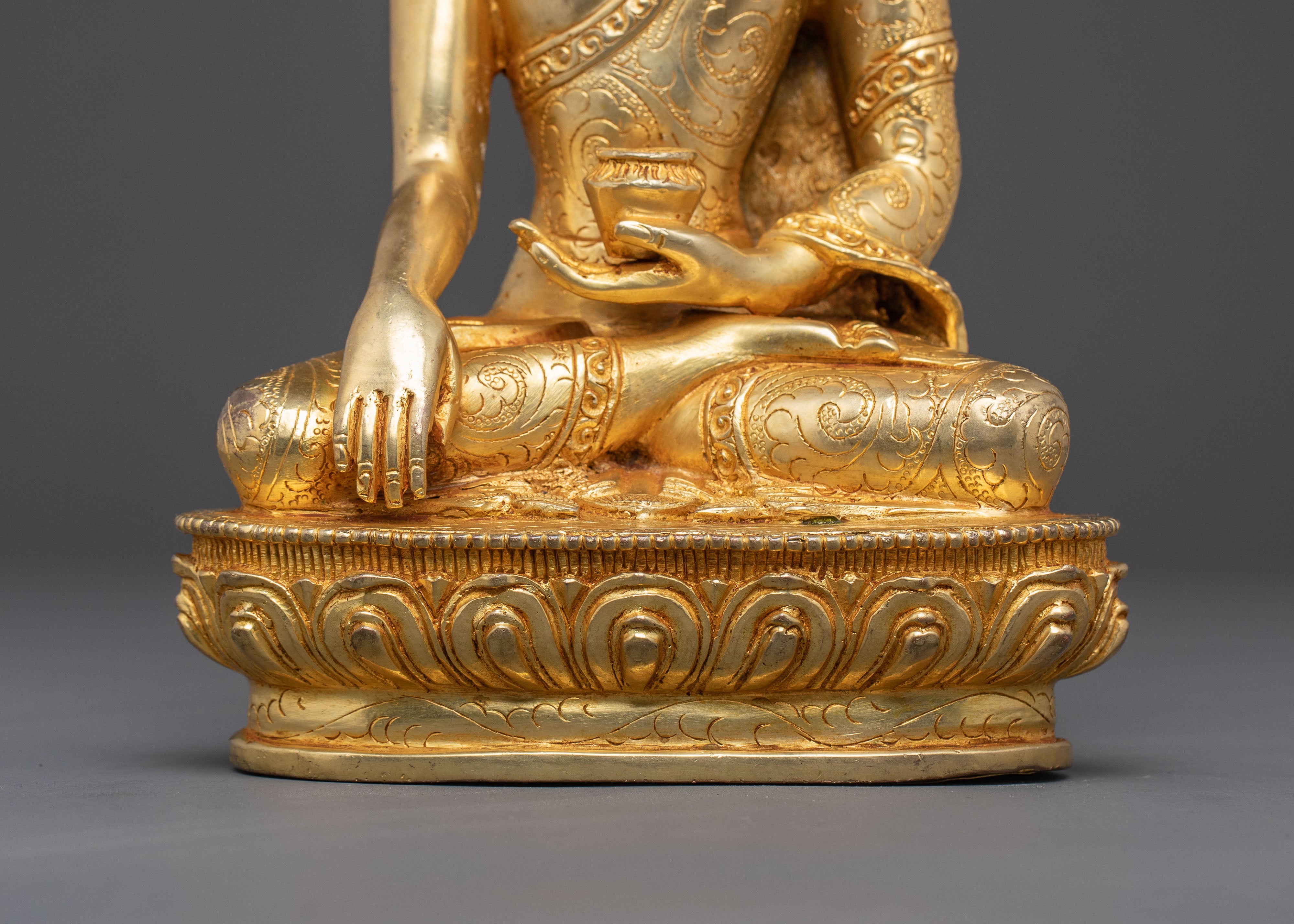 Handcrafted Shakyamuni Buddha Statue