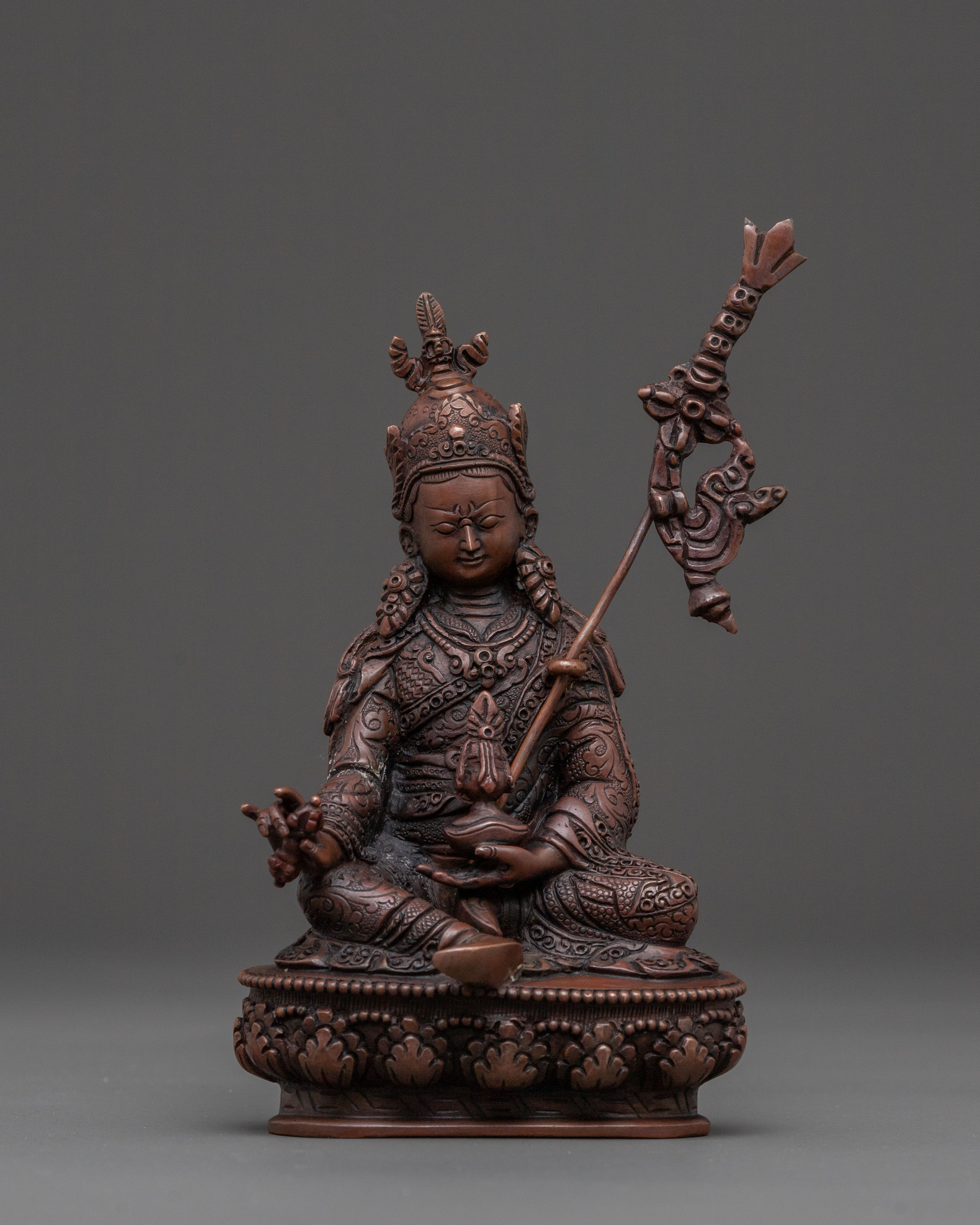 Guru Rinpoche: The Second Buddha Statue