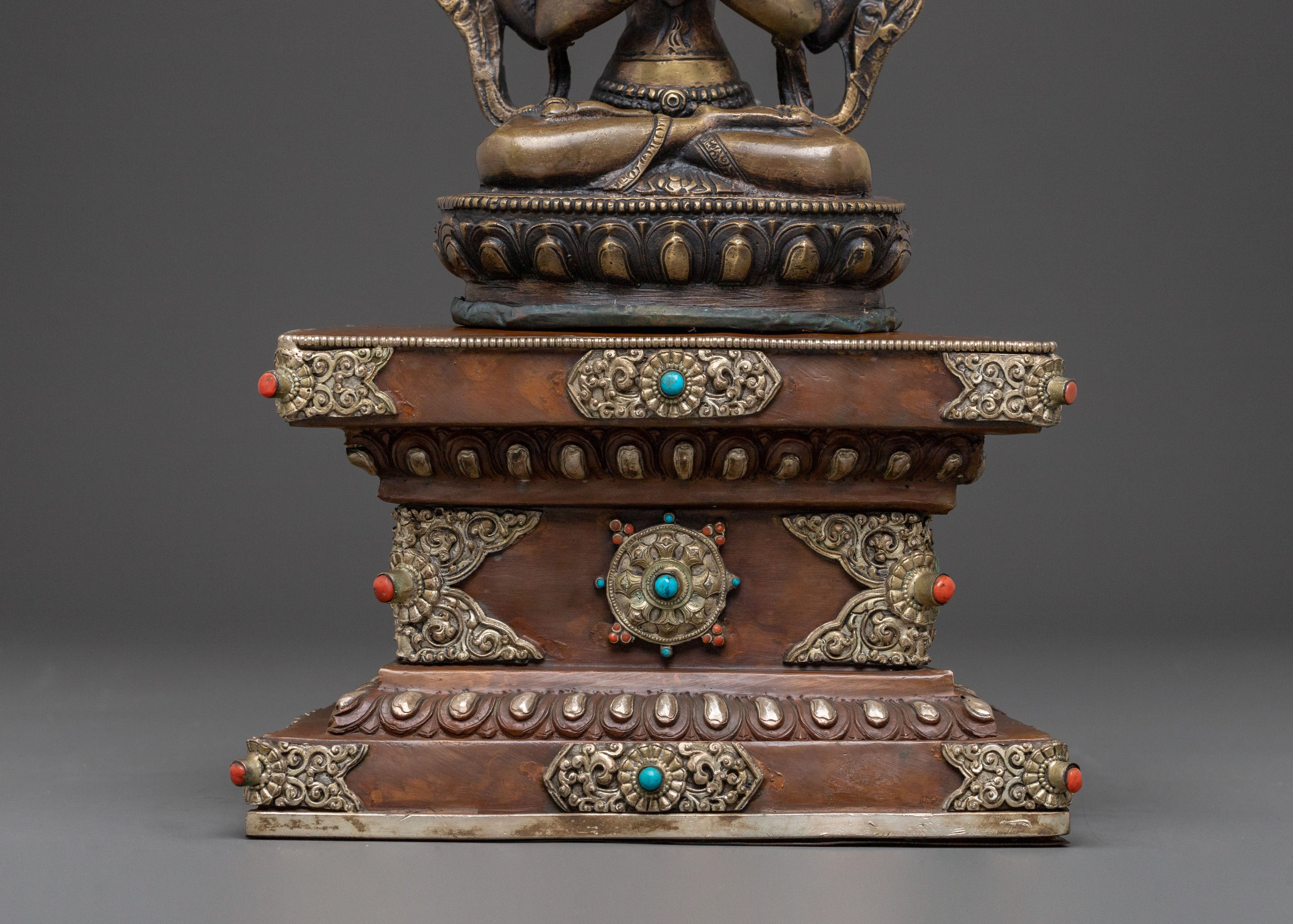 Chenrezig Statue on Throne | Spiritual Figure