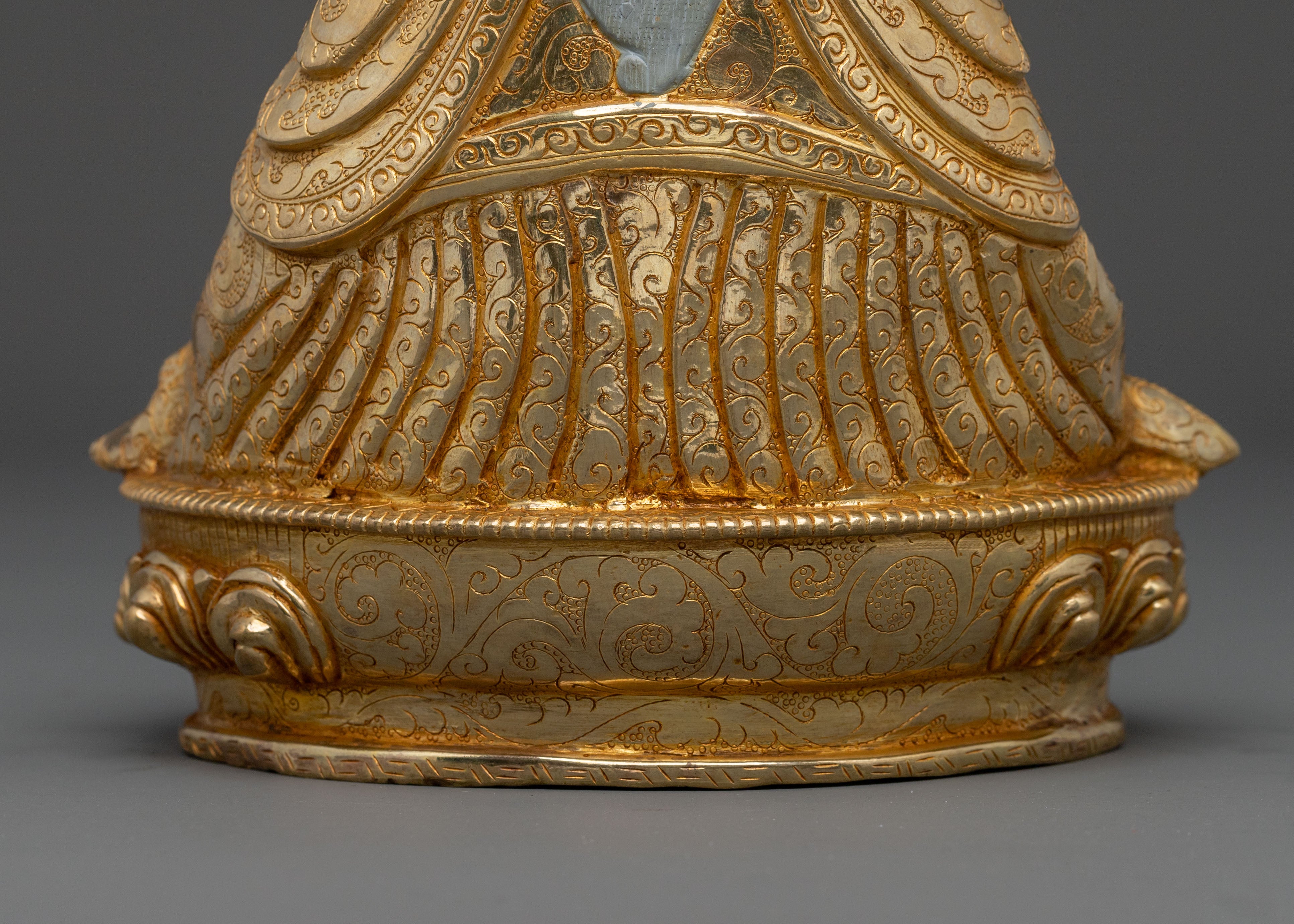 Guru Shapdum: Handcrafted 24K Gold Gilded Statue