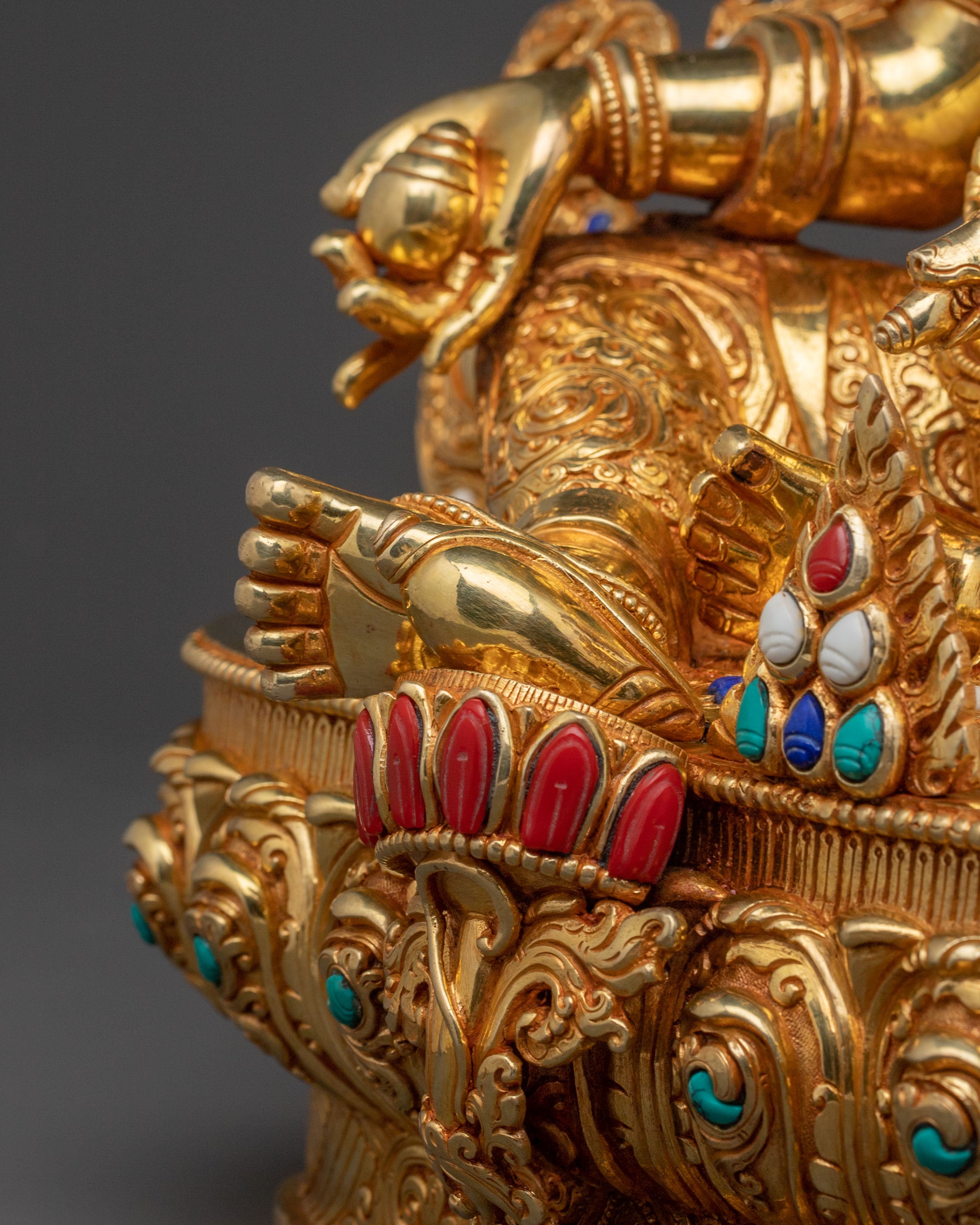 Dzambhala Tibetan Golden Statue: Auspicious Copper Sculpture