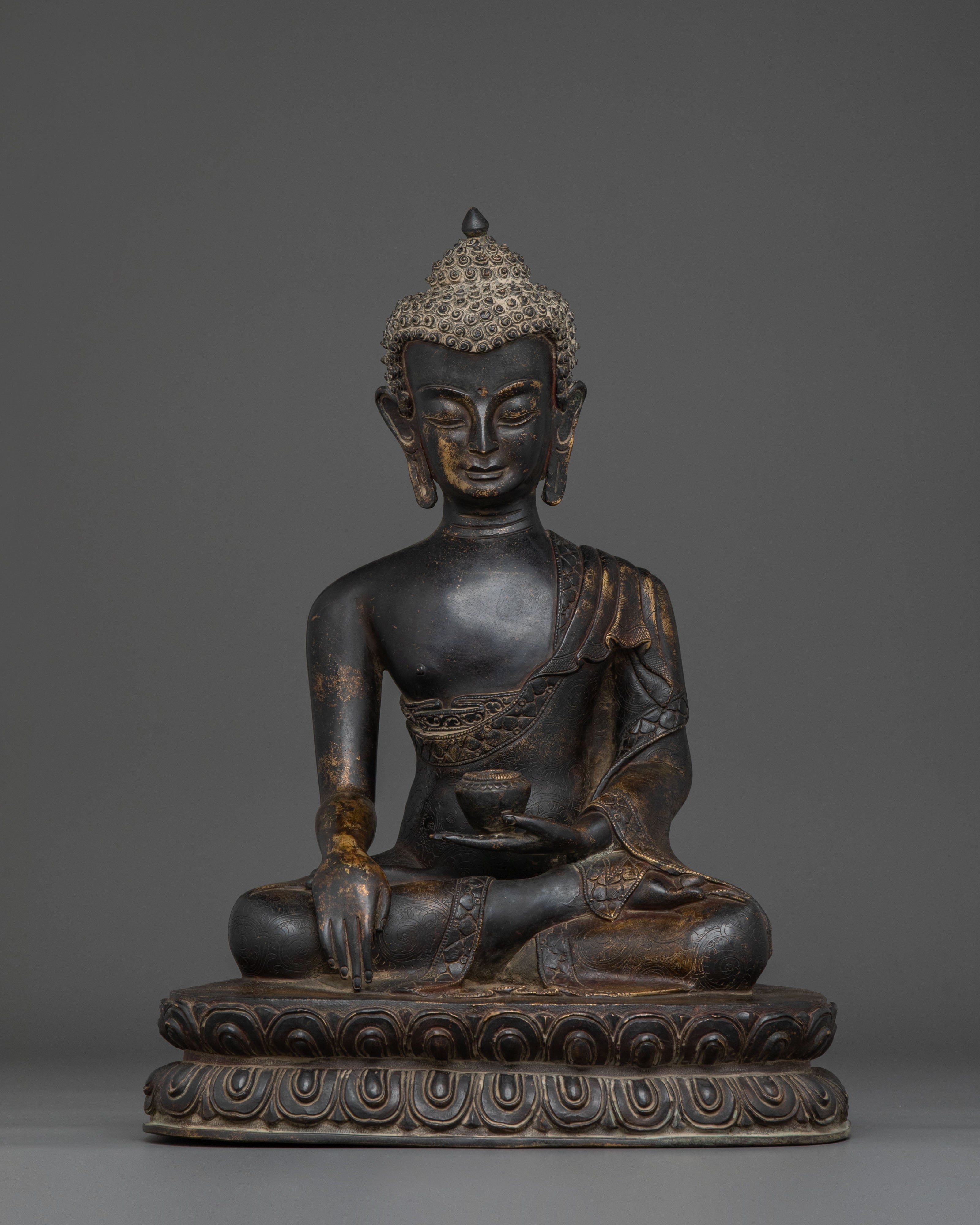 Siddhartha Gautama Spiritual Sculpture | Historical Buddha
