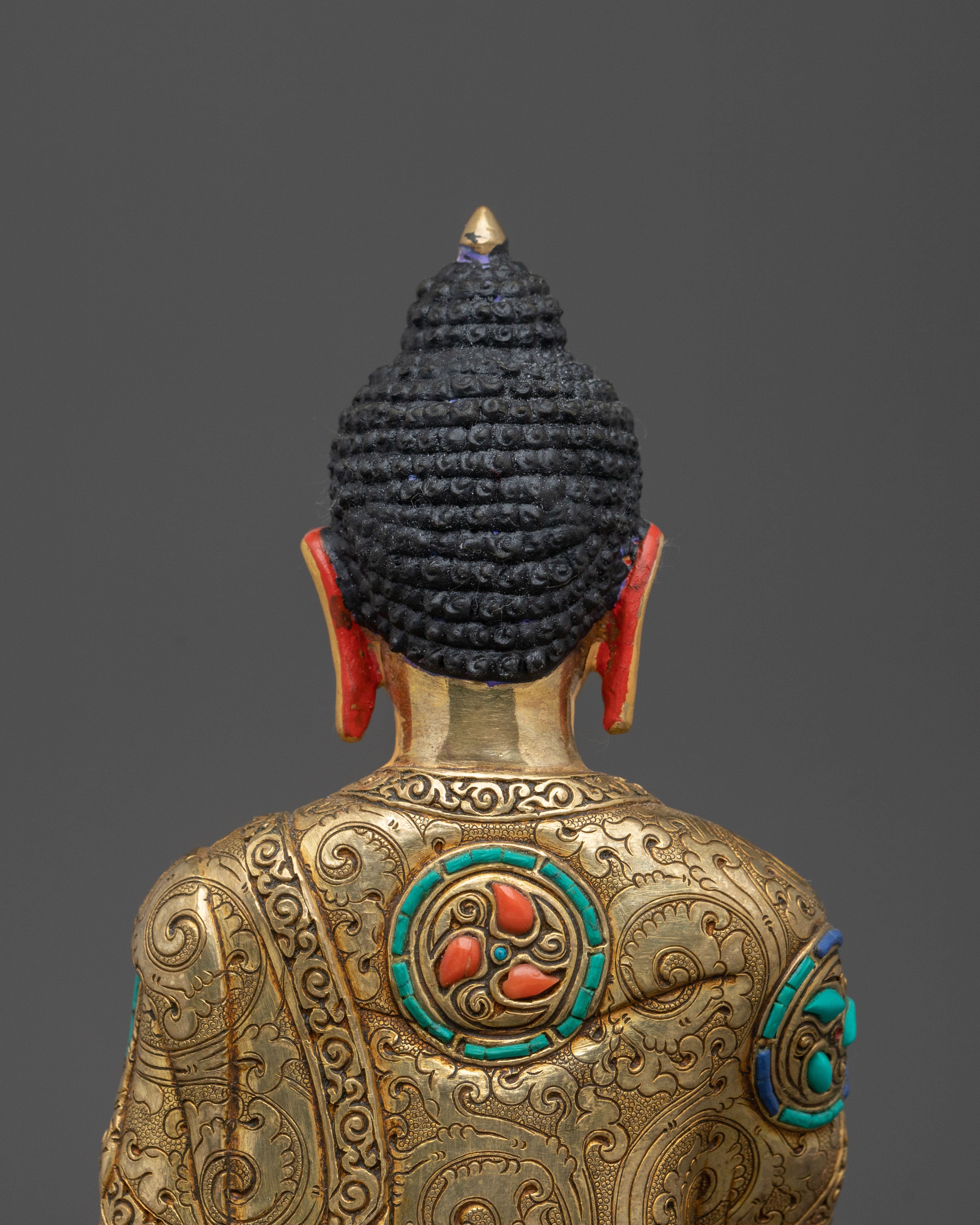 Handcrafted Shakyamuni Buddha Statue for Altar: Symbol of Enlightenment