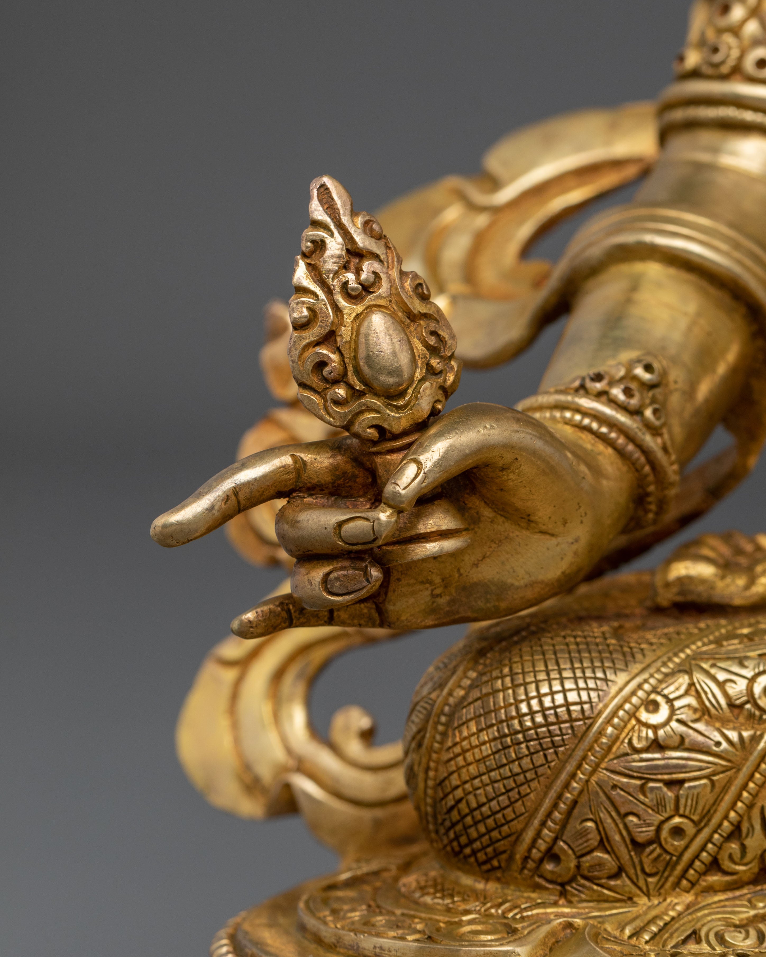 Dukar White Umbrella Goddess Statue: Goddess of Purification