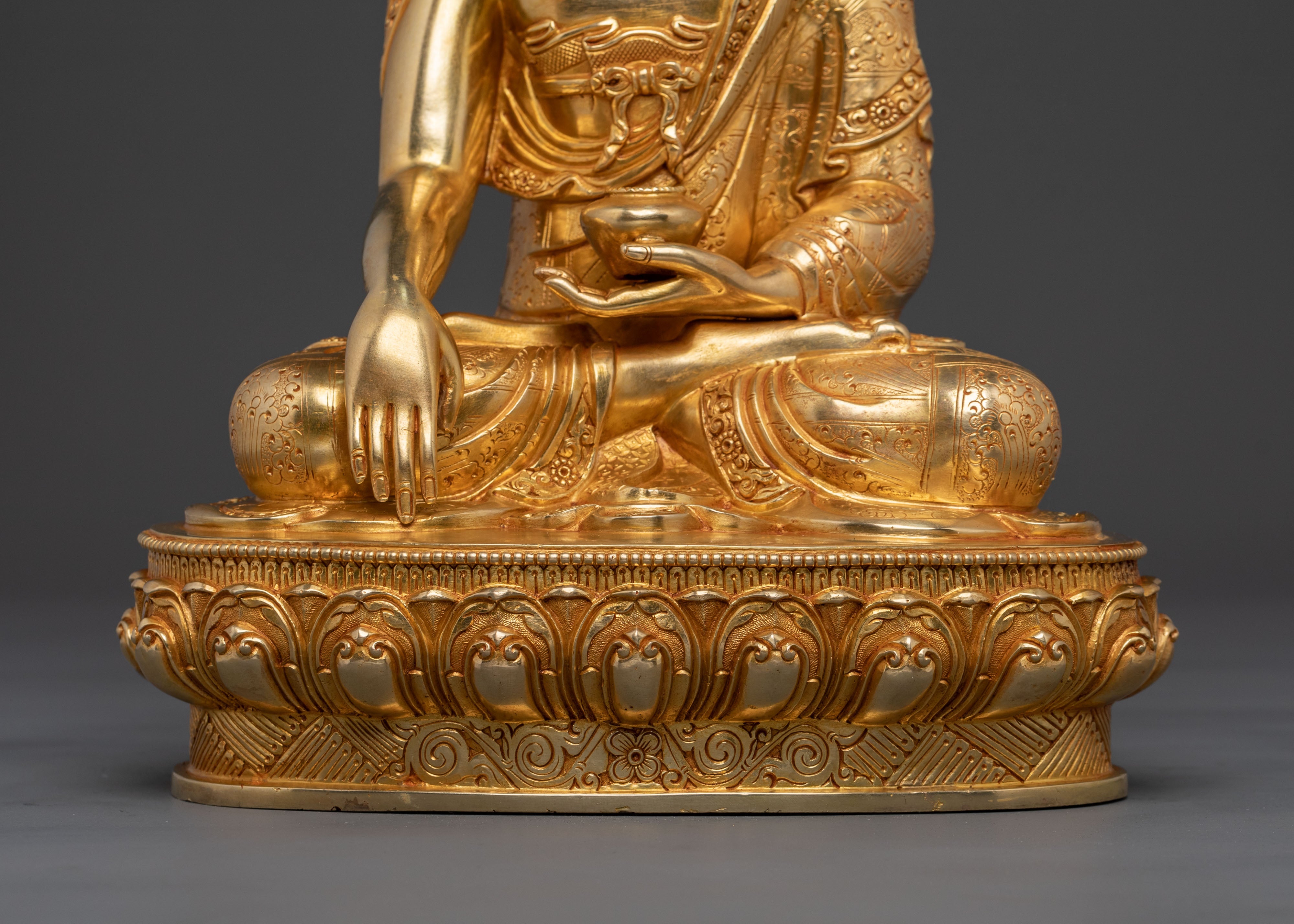 Shakyamuni: Enlightenment Statue of Sacred Buddha