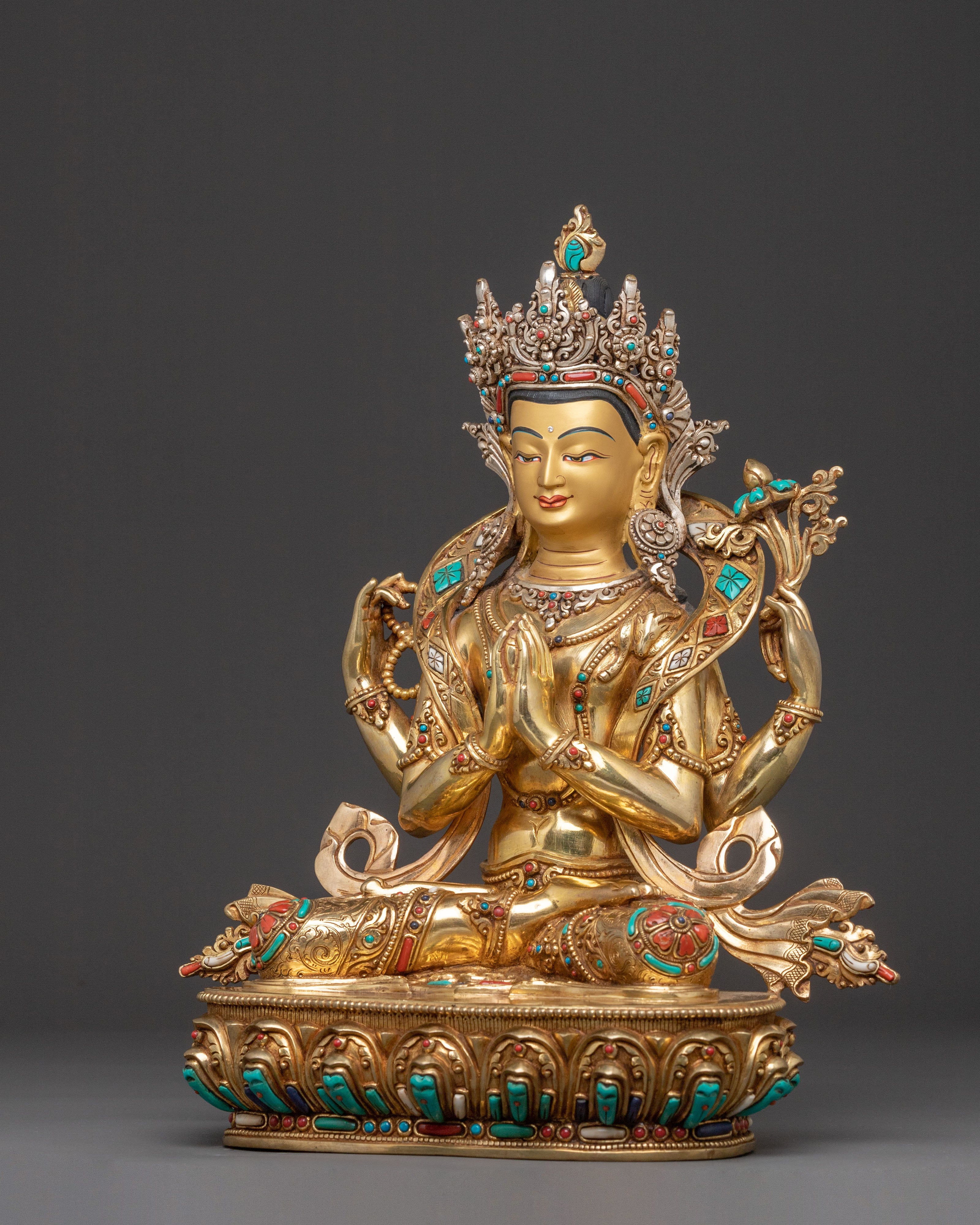 Copper Chenrezig Divine Statue: Gilded Grace