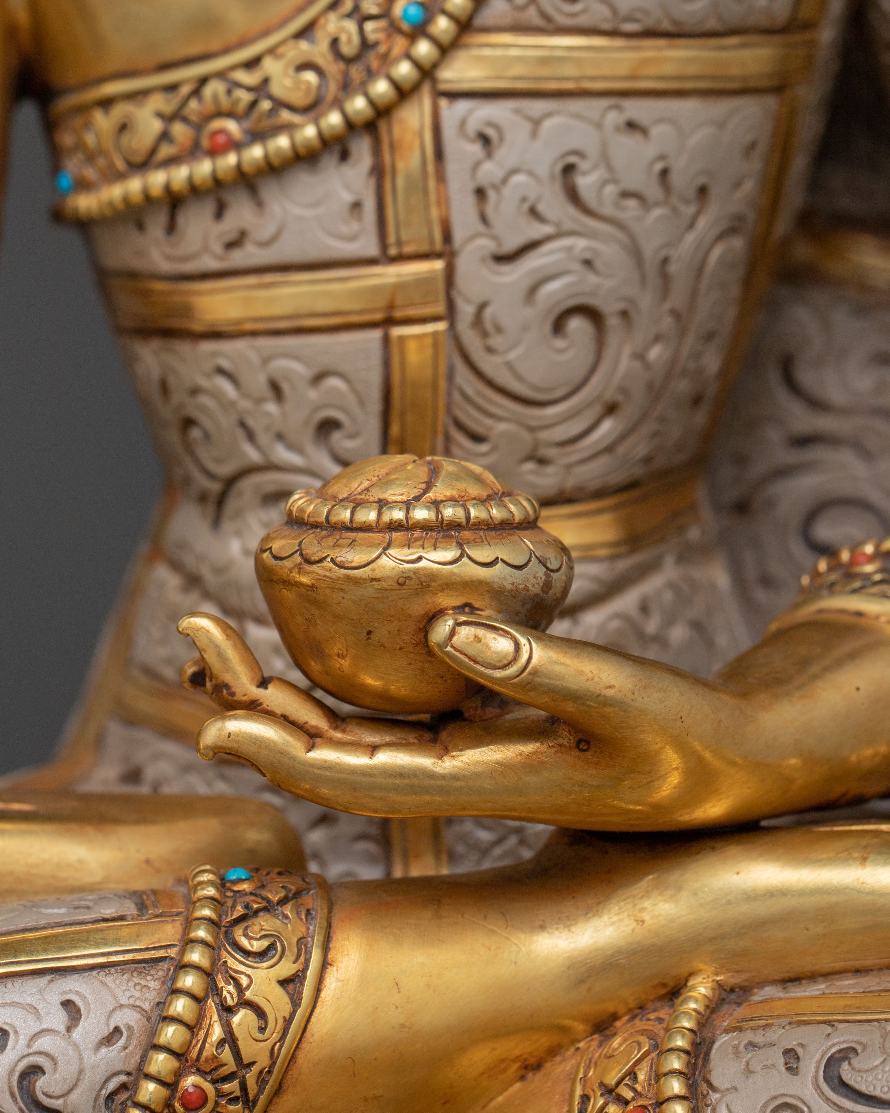 Shakyamuni Buddha: 24K Gold Gilded Peace Figure