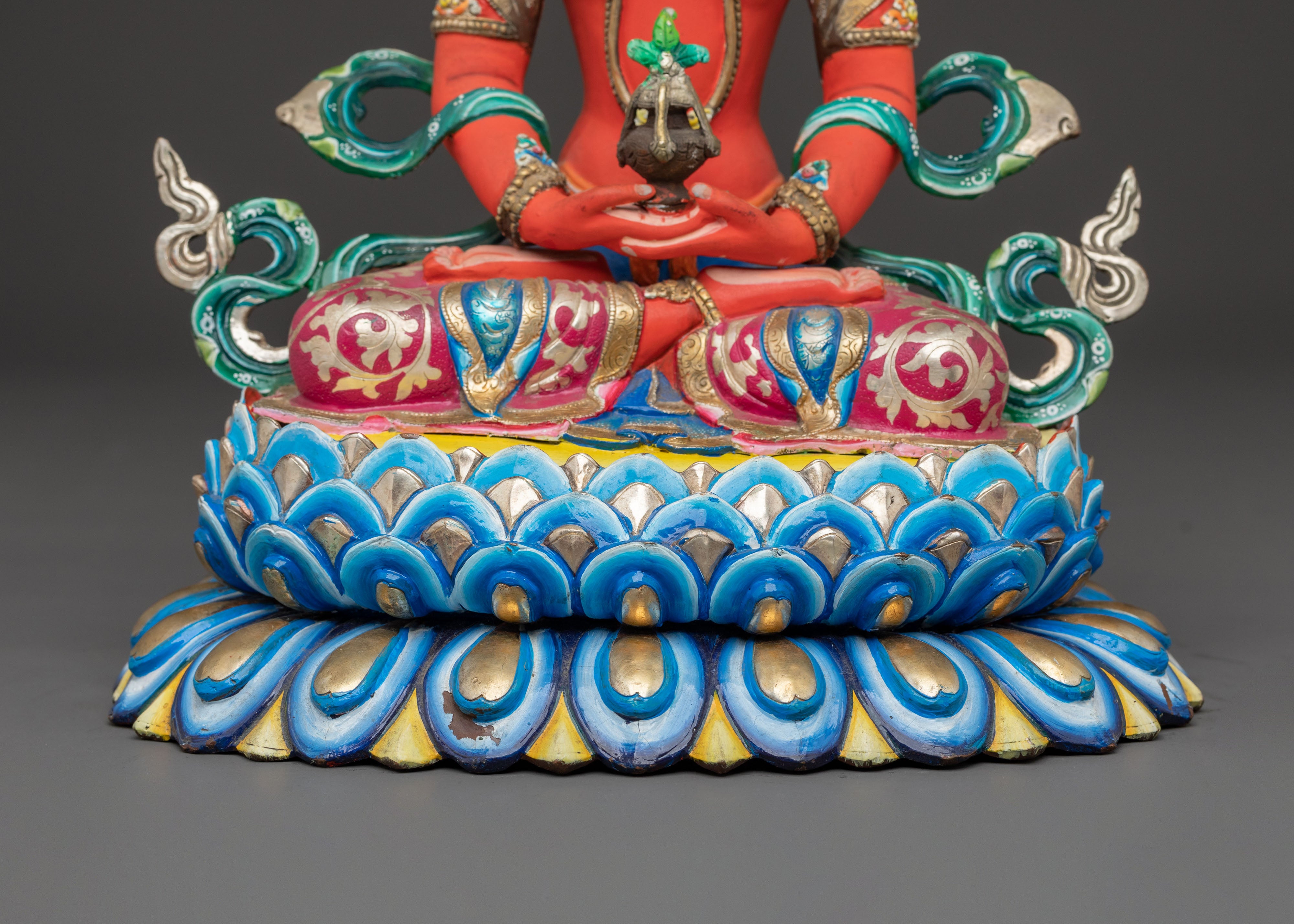 Amitayus Infinite Life Golden Statue – Radiant Sacred Serenity