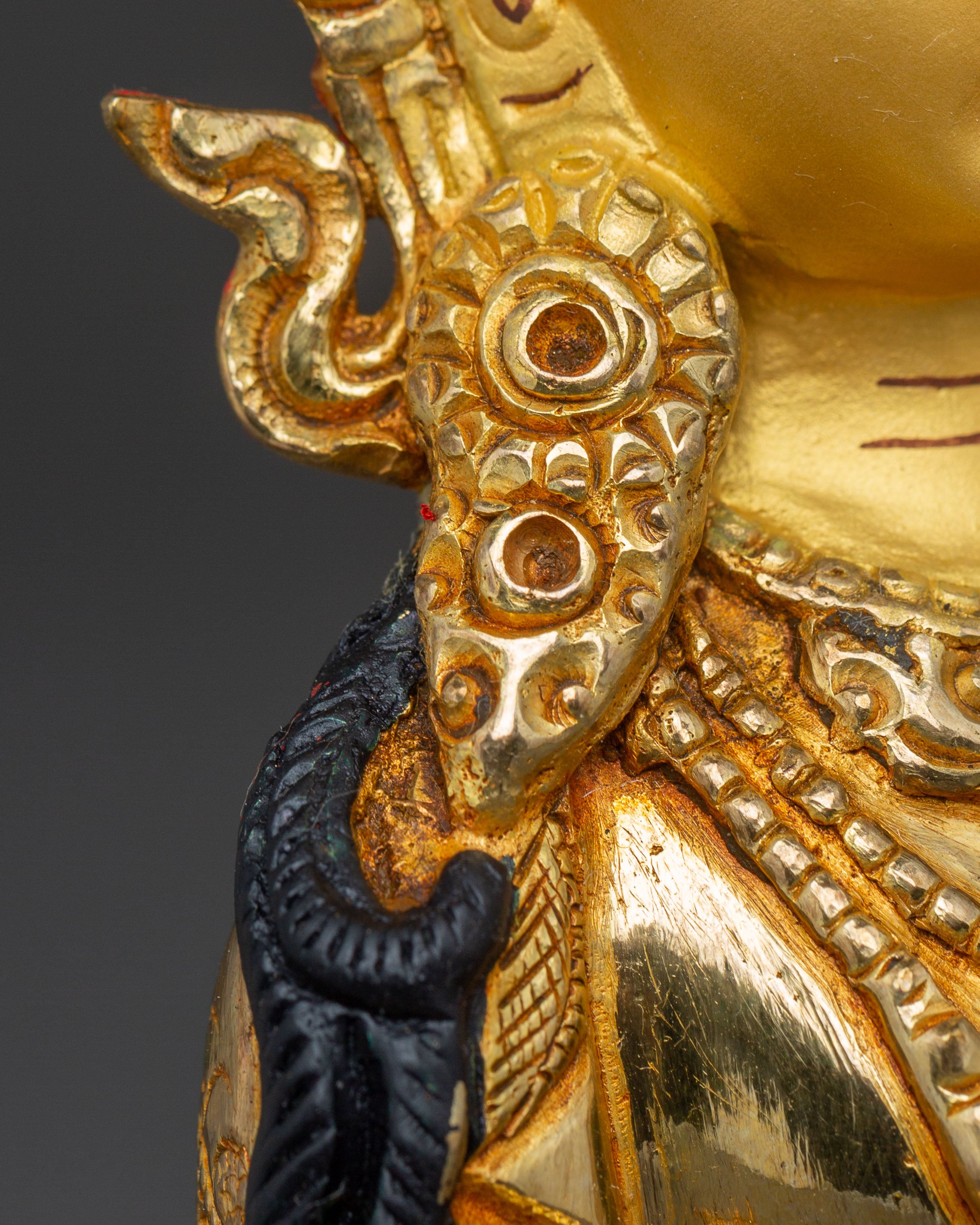 Amitayus Statue: Symbolizing Longevity | Gold Gilded Sculpture