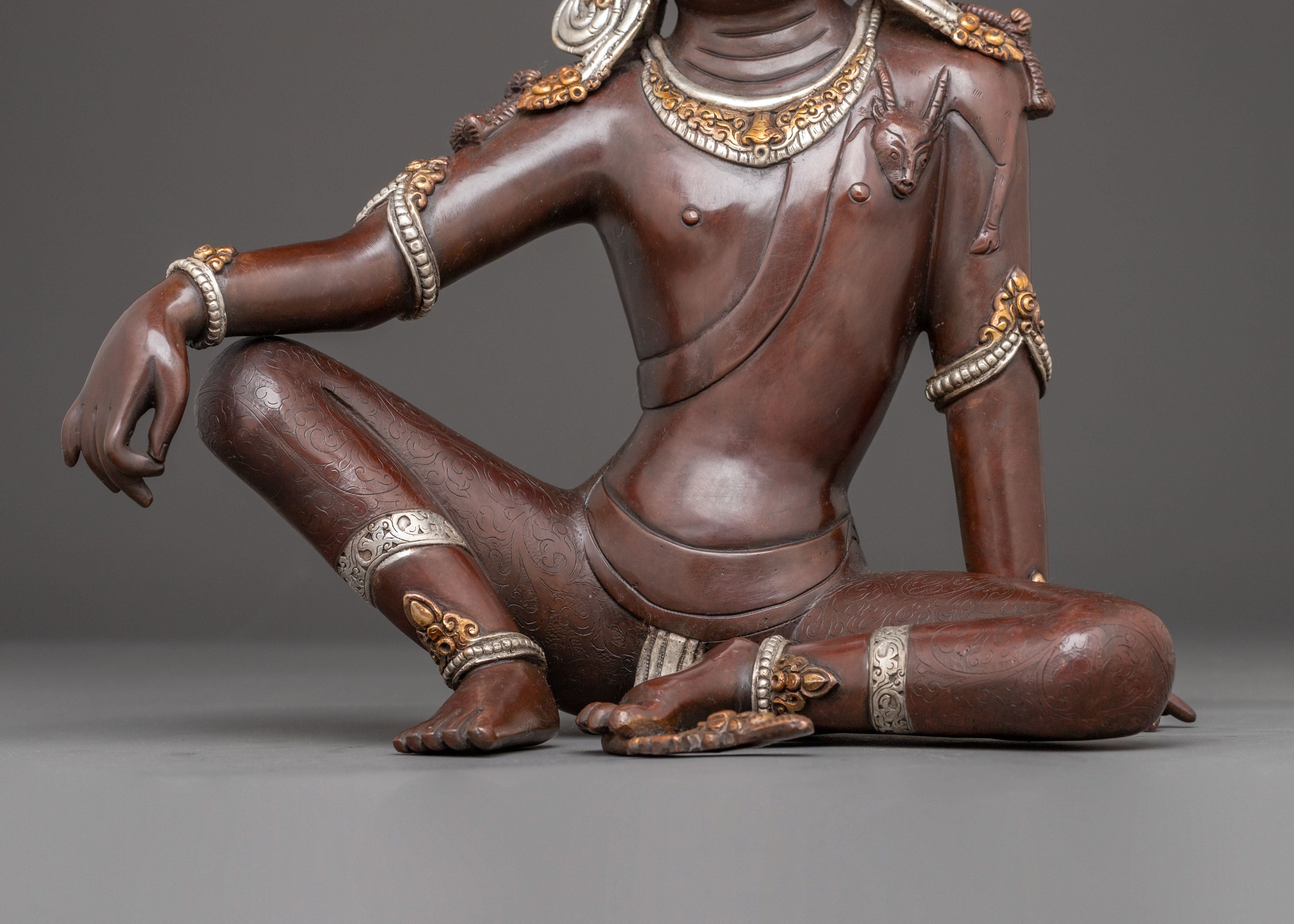 Oxidized Statue of Lokeshwor | Silver Plated Artwork