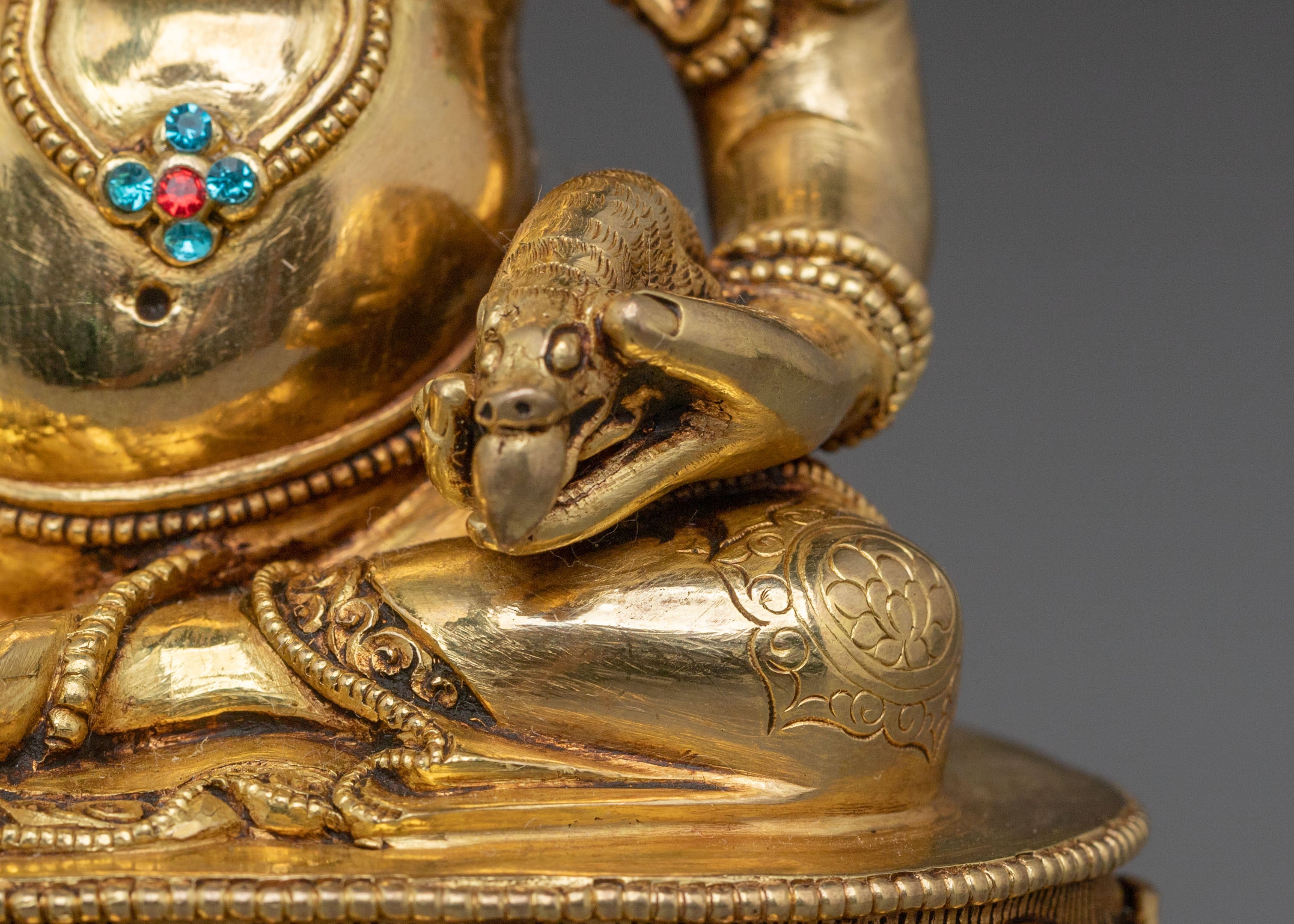 Dzambhala Spiritual Statue | Tibetan Wealth Deity