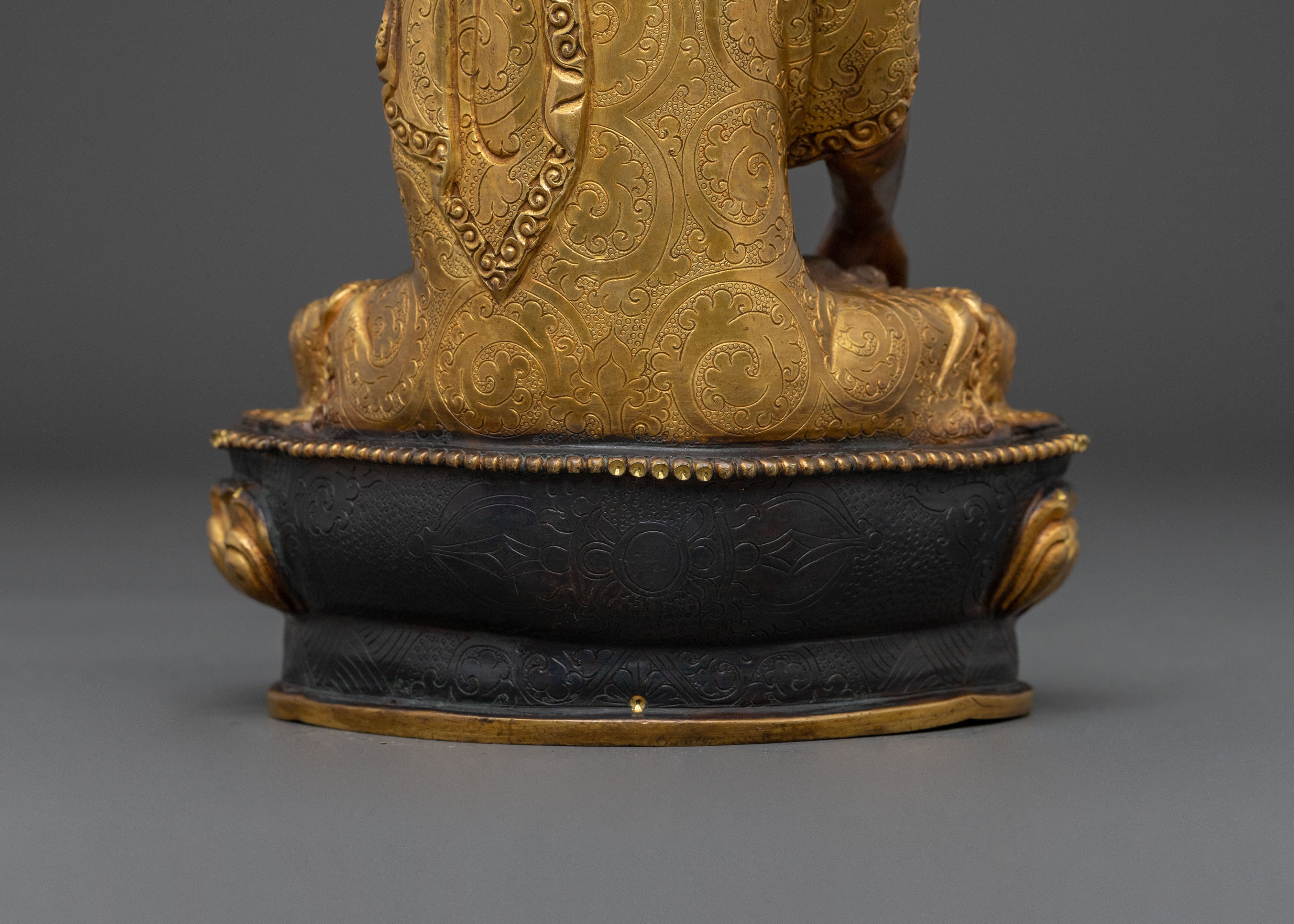 Shakyamuni Buddha Meditation Statue | 24K Gold Gilded