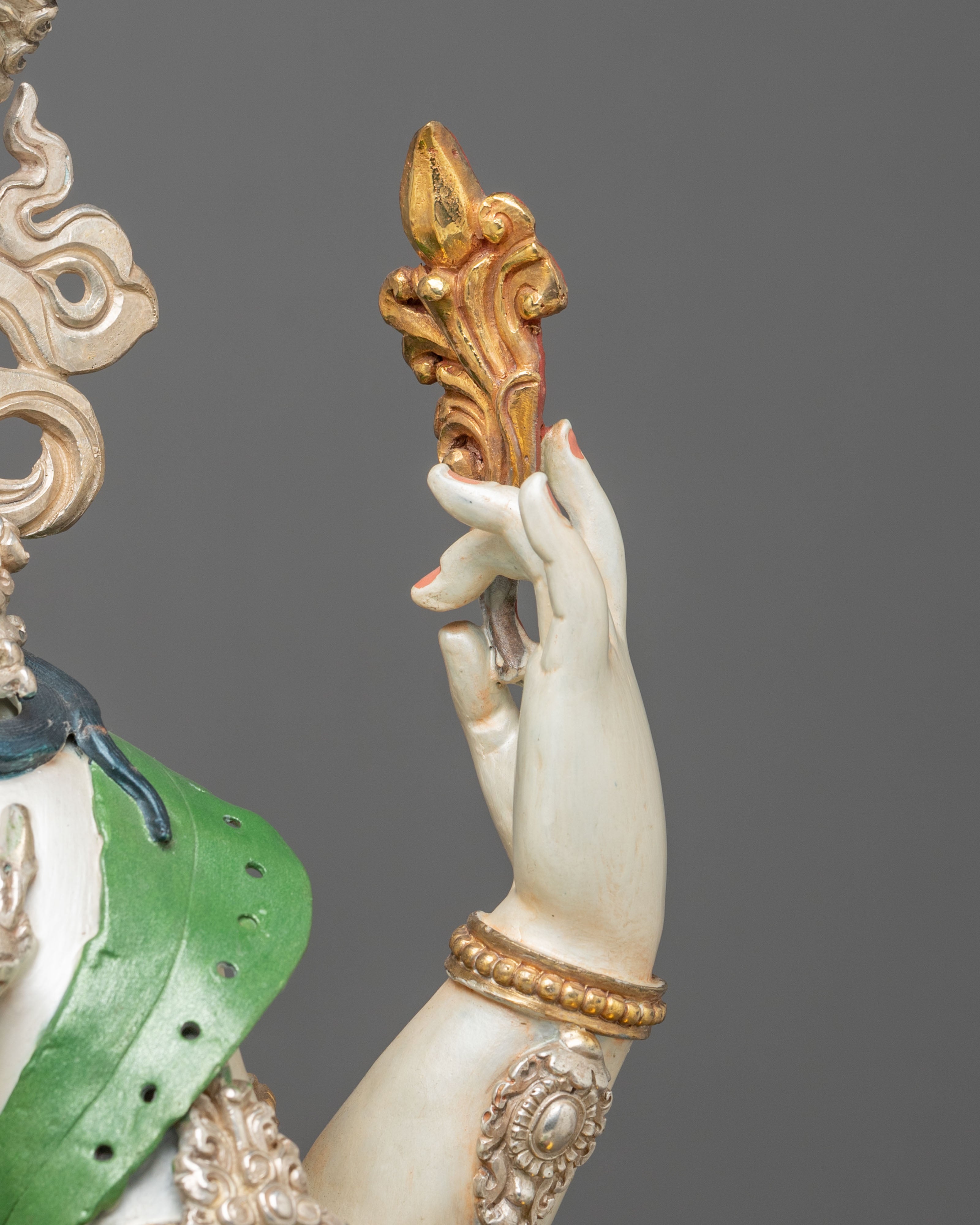 Divine Figurine of Chenrezig | Symbol of Compassion