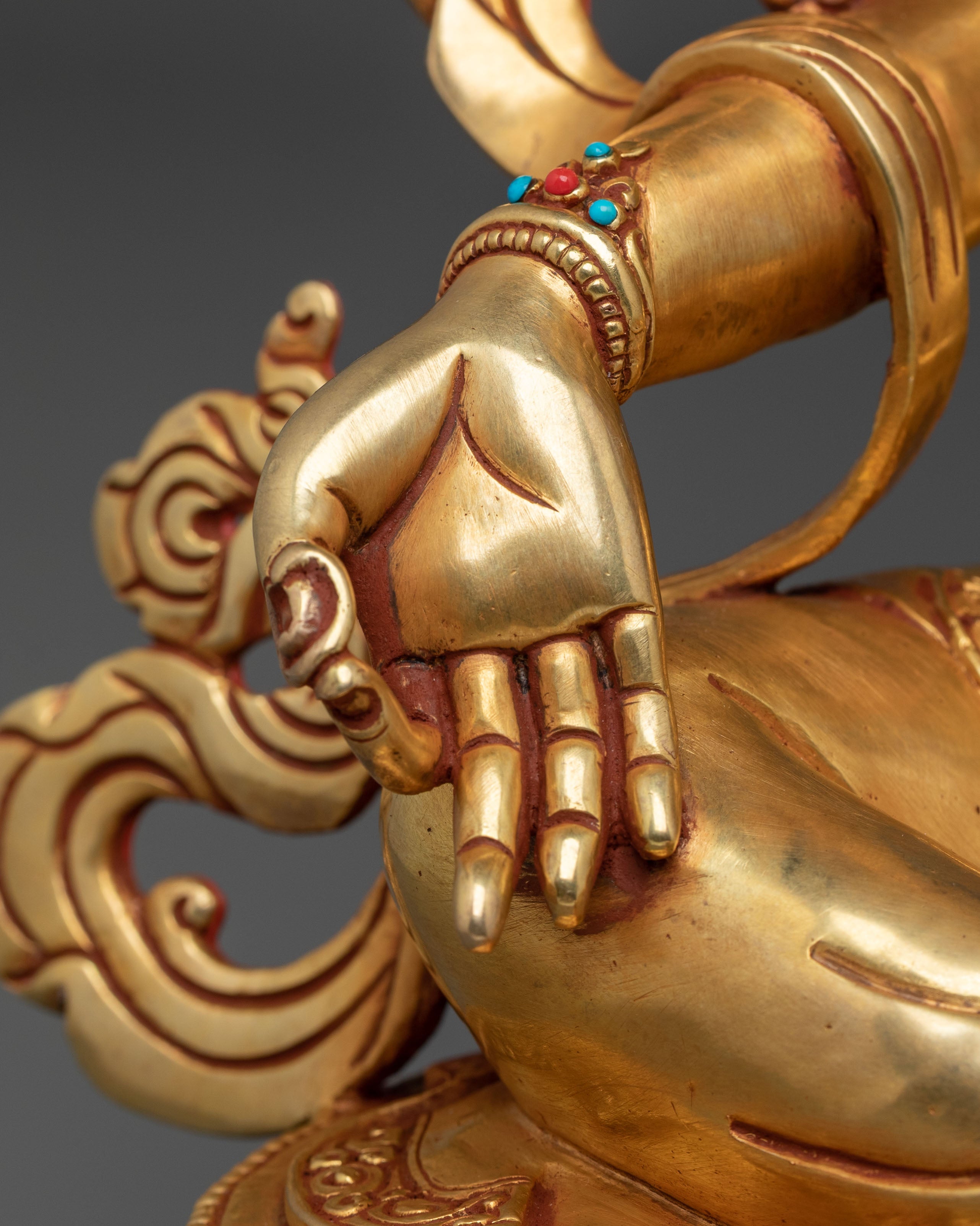 Green Tara Statue: Embodiment of Compassionate Action