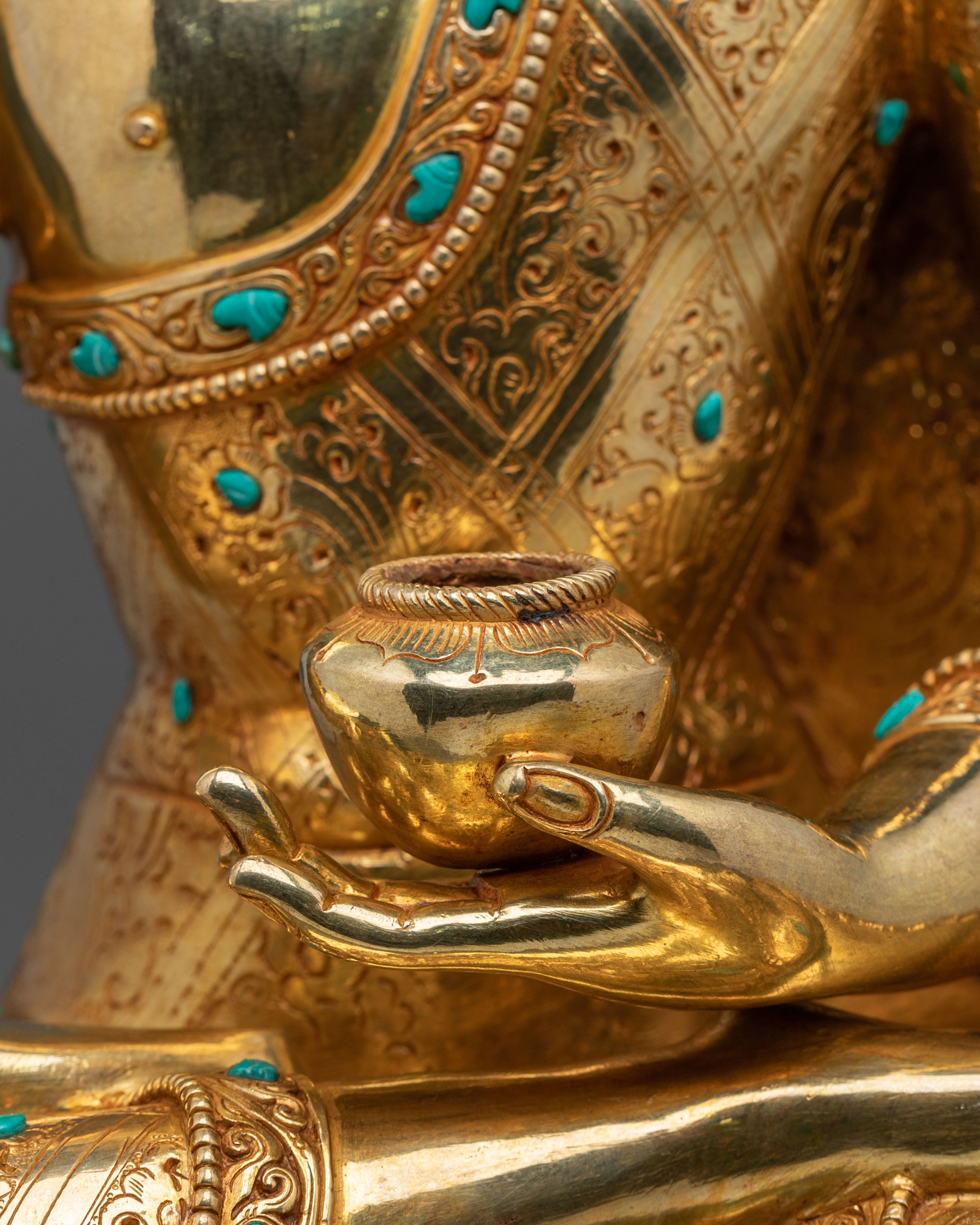 Himalayan Shakyamuni Buddha Sculpture | Gilded Serenity
