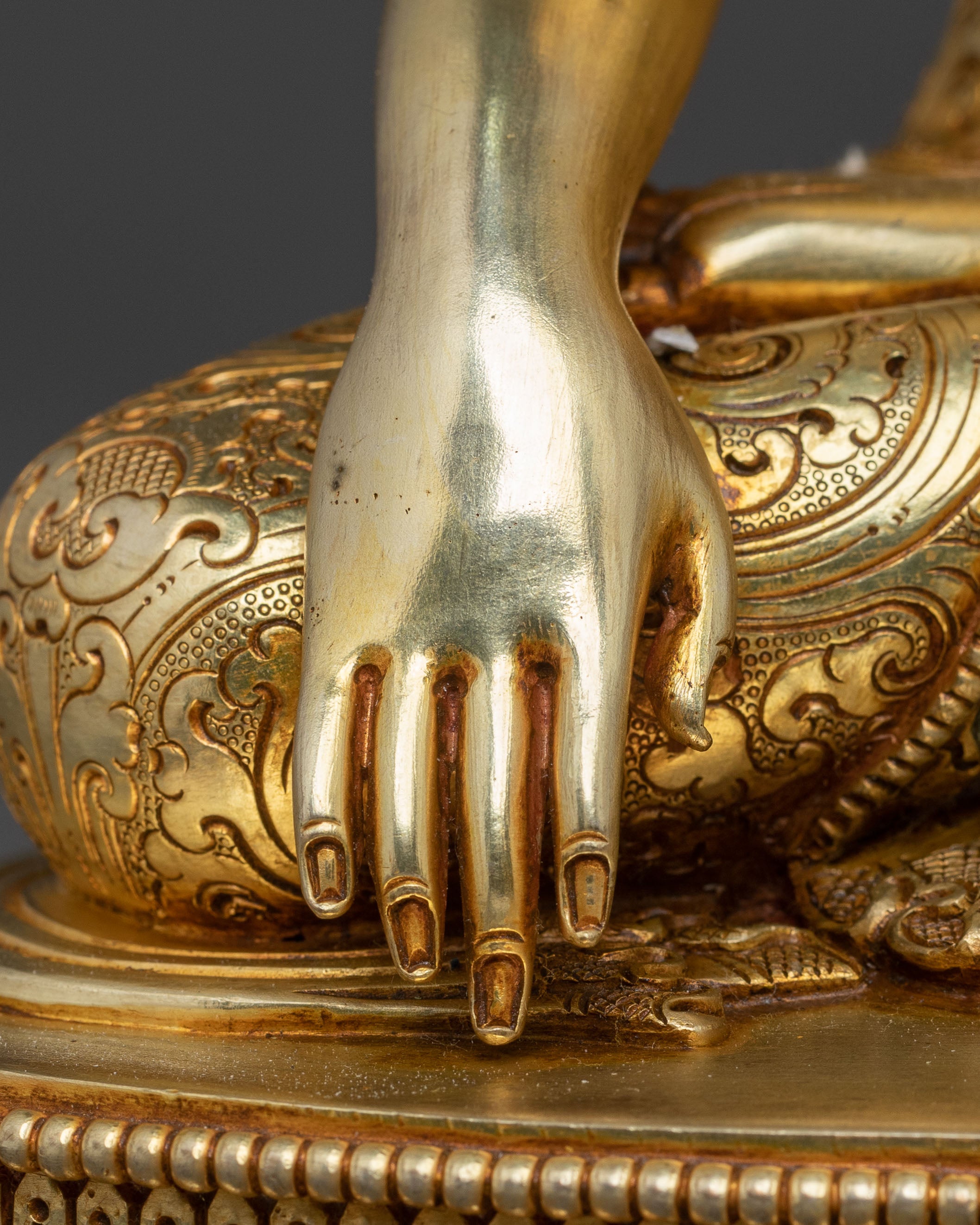 Shakyamuni Buddha Altar Statue Decor | Spiritual Home Accent