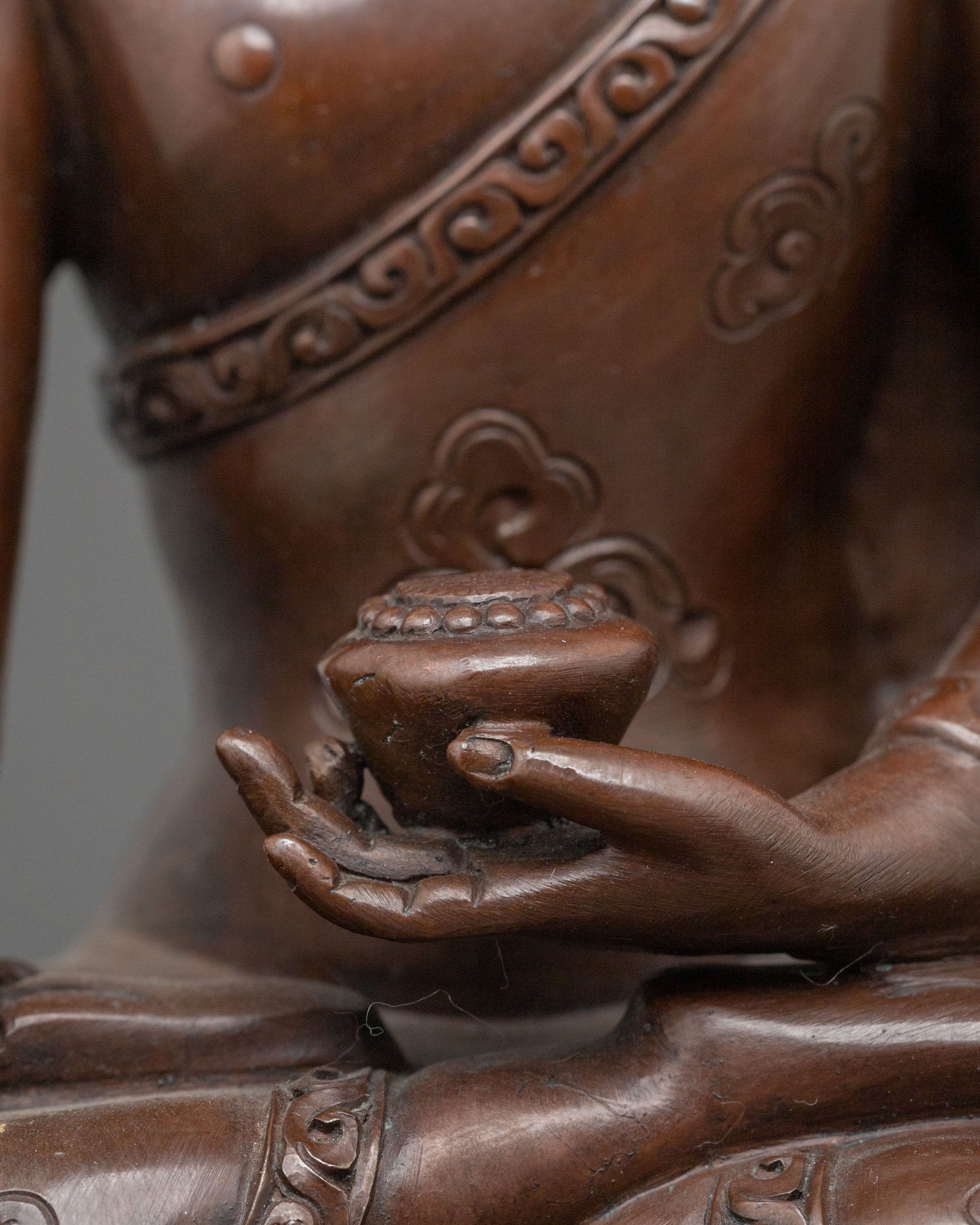 Shakyamuni Buddha Statue | Symbol of Enlightenment
