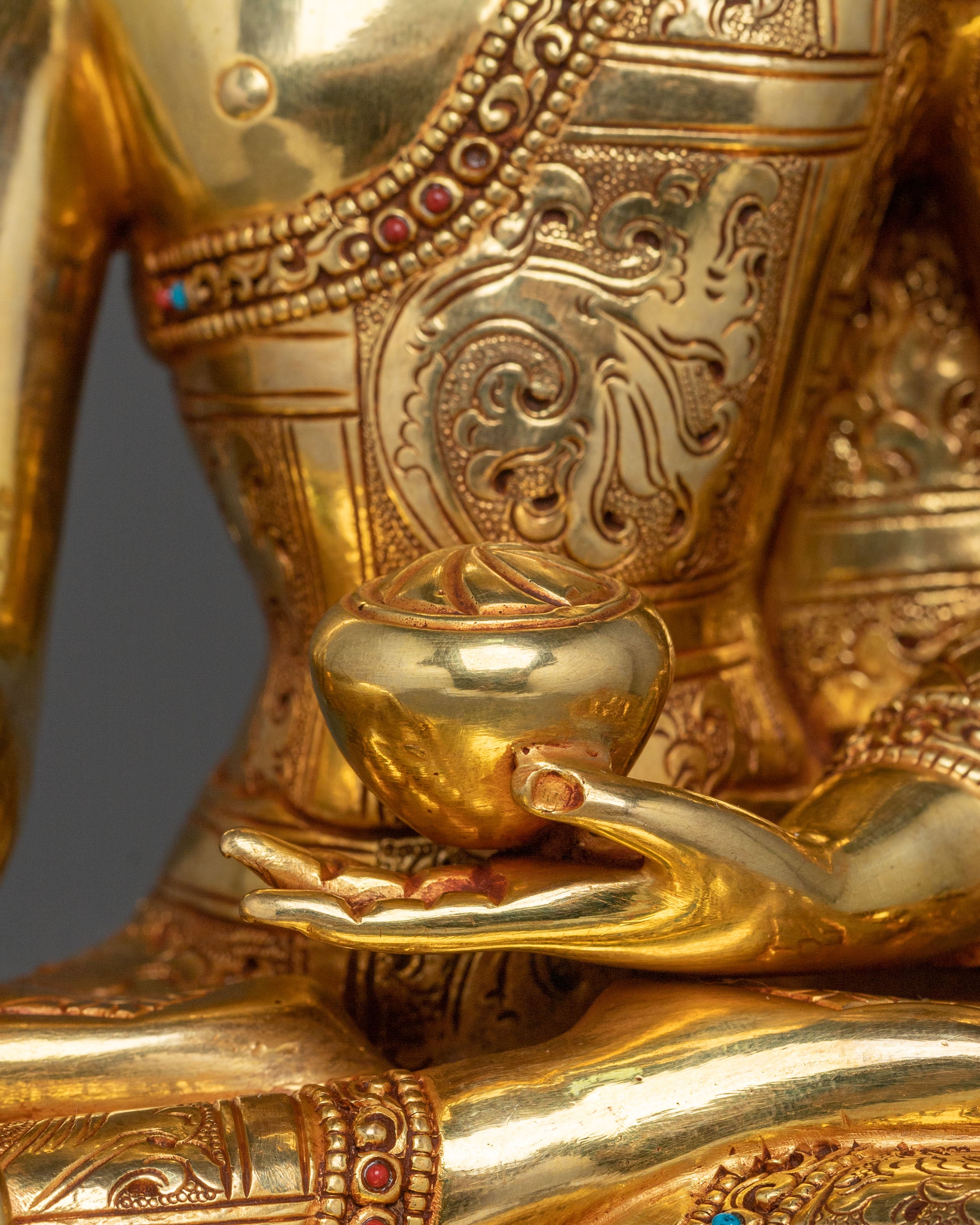 Shakyamuni Buddha Divine Sculpture on Throne