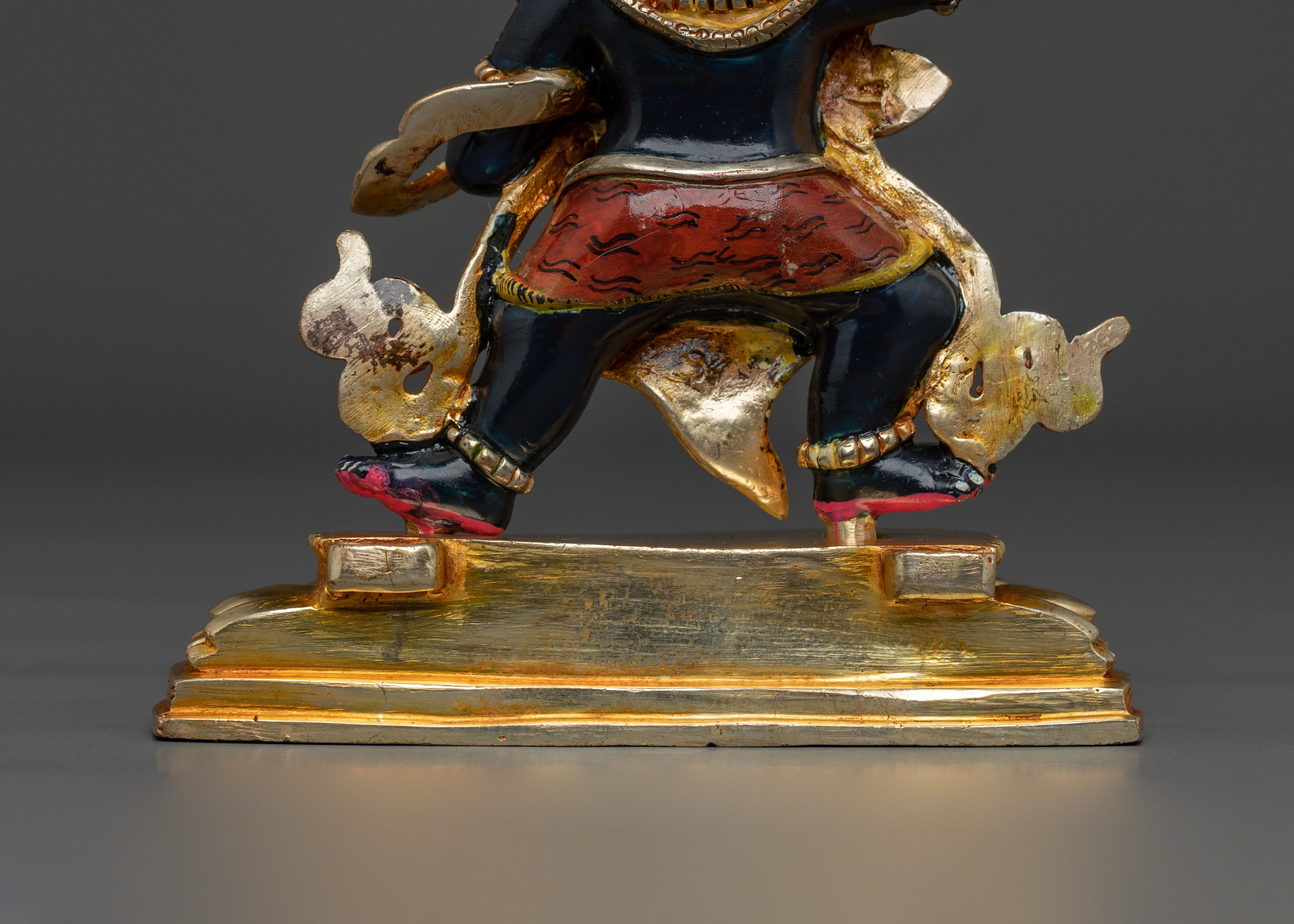 Sacred Vajrapani Sculpture: Sacred Statue for Meditation Space